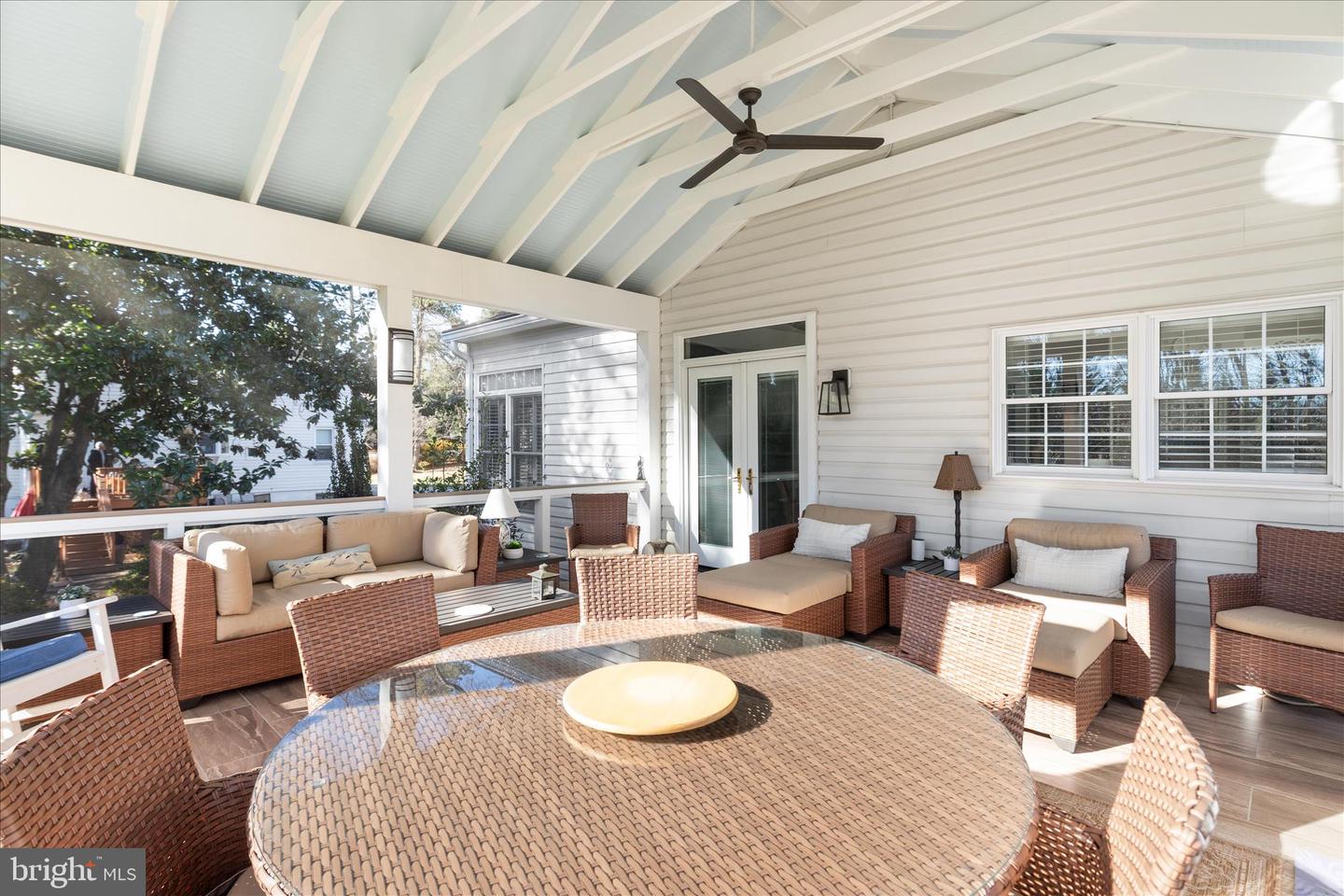 9953 CORSICA ST, VIENNA, Virginia 22181, 5 Bedrooms Bedrooms, ,3 BathroomsBathrooms,Residential,For sale,9953 CORSICA ST,VAFX2282572 MLS # VAFX2282572