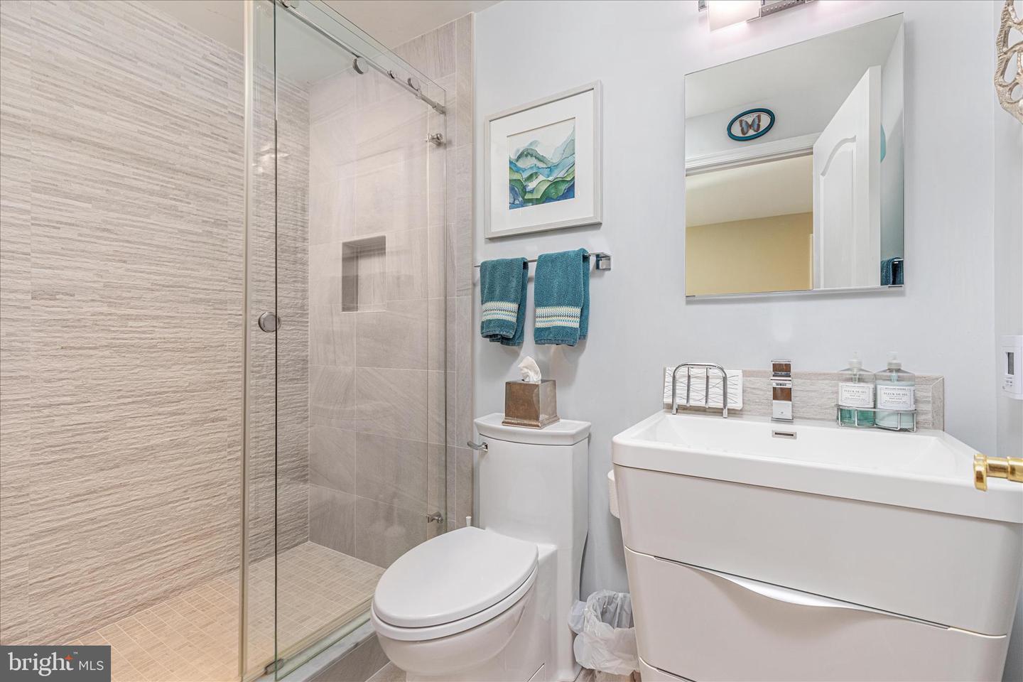 9953 CORSICA ST, VIENNA, Virginia 22181, 5 Bedrooms Bedrooms, ,3 BathroomsBathrooms,Residential,For sale,9953 CORSICA ST,VAFX2282572 MLS # VAFX2282572