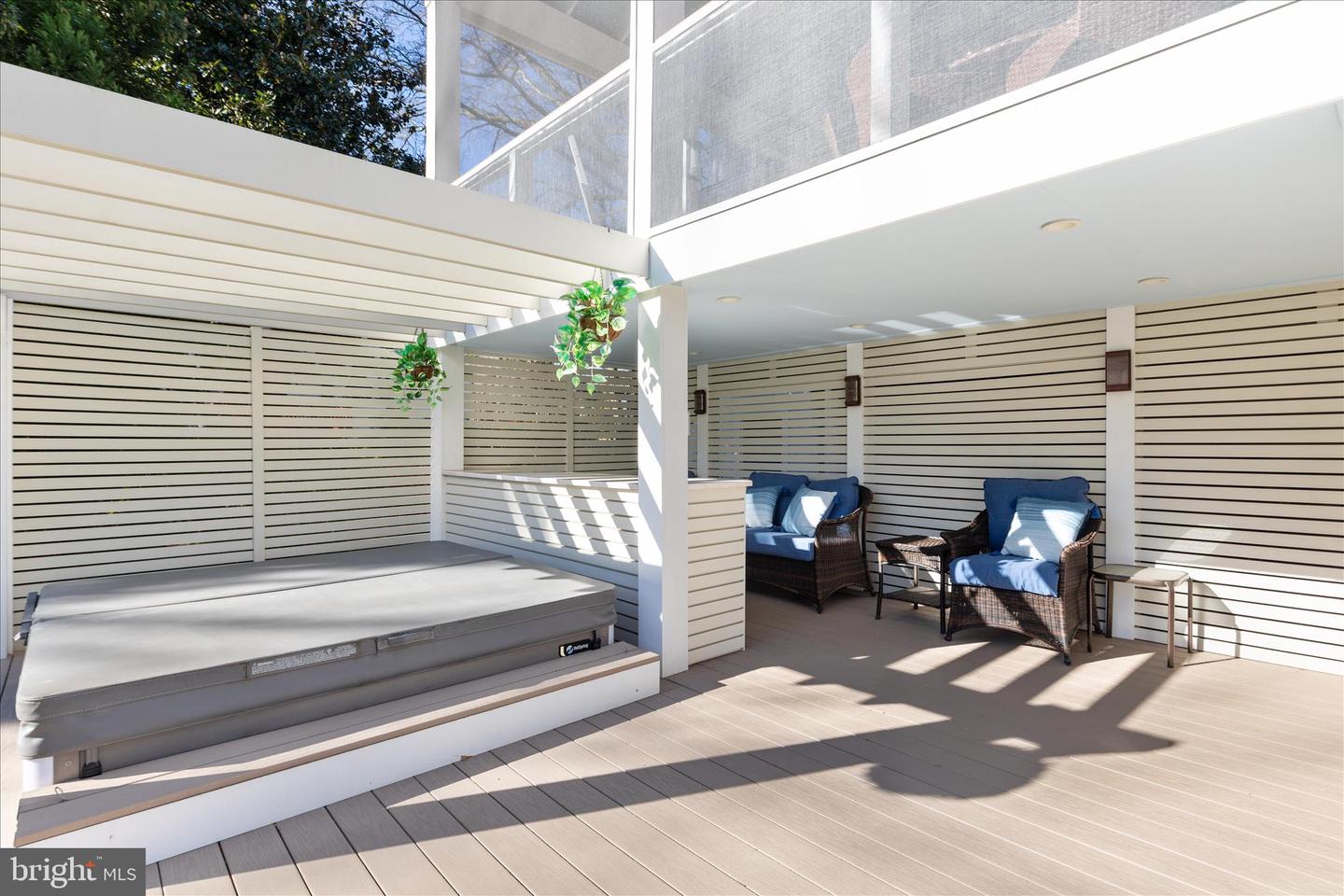 9953 CORSICA ST, VIENNA, Virginia 22181, 5 Bedrooms Bedrooms, ,3 BathroomsBathrooms,Residential,For sale,9953 CORSICA ST,VAFX2282572 MLS # VAFX2282572