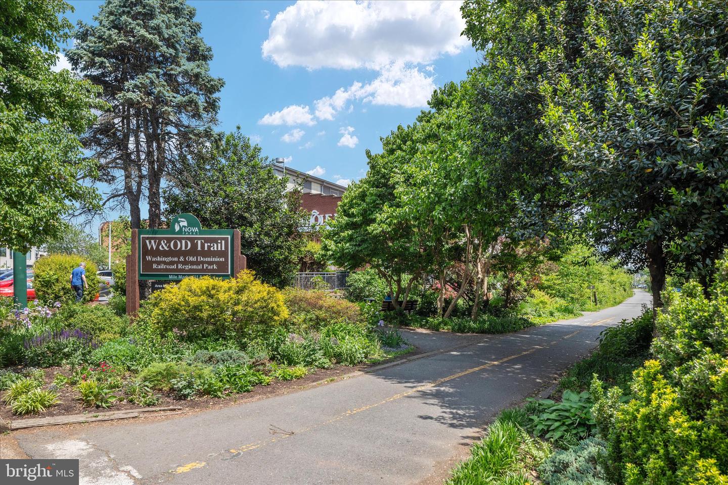 9953 CORSICA ST, VIENNA, Virginia 22181, 5 Bedrooms Bedrooms, ,3 BathroomsBathrooms,Residential,For sale,9953 CORSICA ST,VAFX2282572 MLS # VAFX2282572