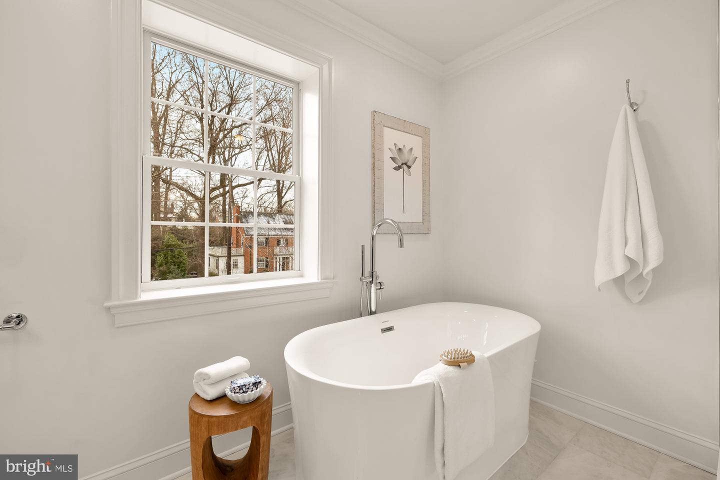 4827 SEDGWICK ST NW, WASHINGTON, District Of Columbia 20016, 6 Bedrooms Bedrooms, ,5 BathroomsBathrooms,Residential,For sale,4827 SEDGWICK ST NW,DCDC2235108 MLS # DCDC2235108