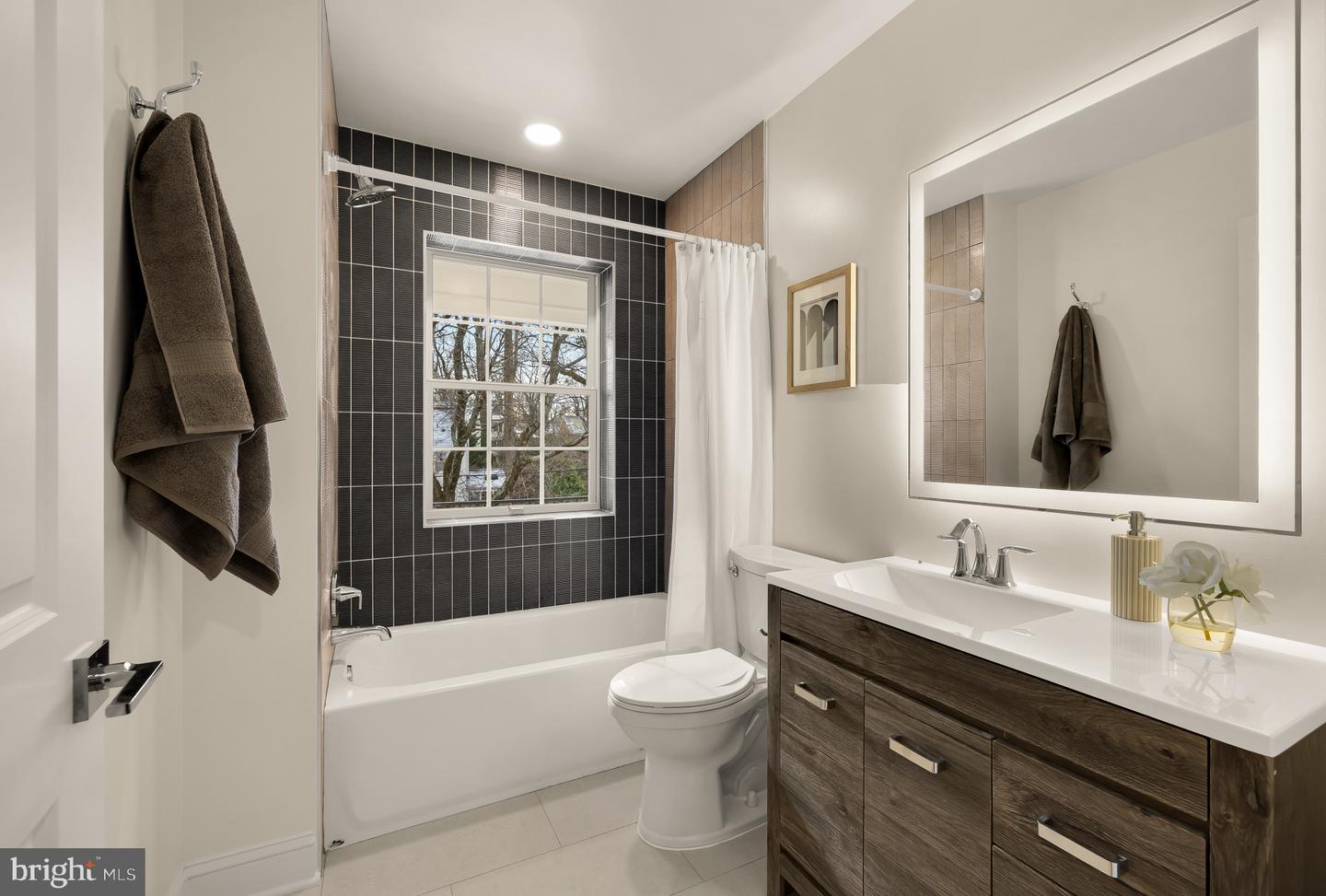 4827 SEDGWICK ST NW, WASHINGTON, District Of Columbia 20016, 6 Bedrooms Bedrooms, ,5 BathroomsBathrooms,Residential,For sale,4827 SEDGWICK ST NW,DCDC2235108 MLS # DCDC2235108