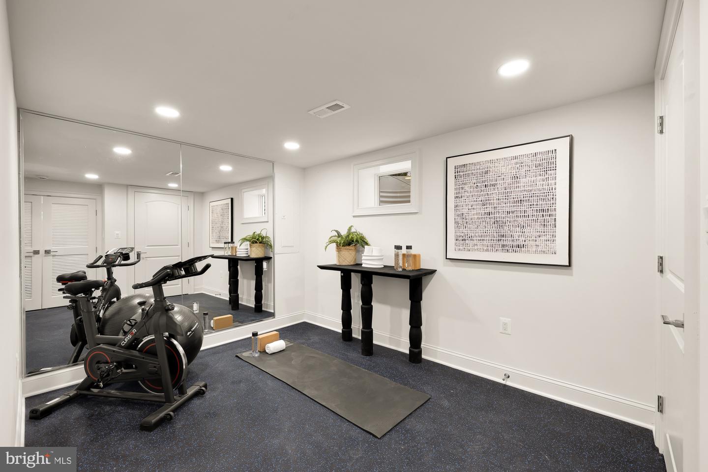 4827 SEDGWICK ST NW, WASHINGTON, District Of Columbia 20016, 6 Bedrooms Bedrooms, ,5 BathroomsBathrooms,Residential,For sale,4827 SEDGWICK ST NW,DCDC2235108 MLS # DCDC2235108