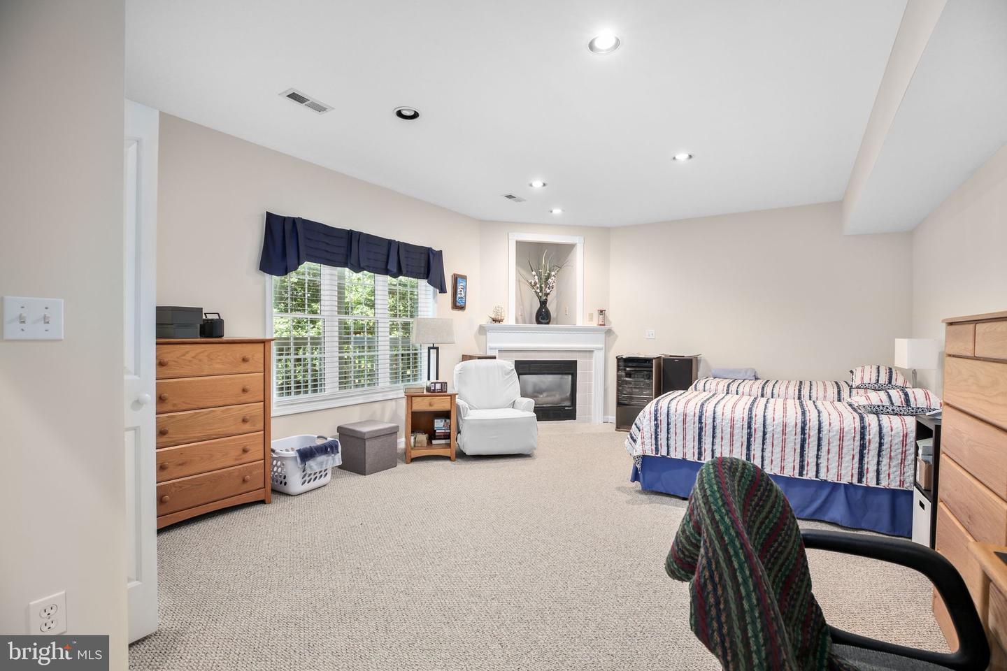 108 HUNTINGTON HILLS LN, FREDERICKSBURG, Virginia 22401, 6 Bedrooms Bedrooms, 16 Rooms Rooms,3 BathroomsBathrooms,Residential,For sale,108 HUNTINGTON HILLS LN,VAFB2009426 MLS # VAFB2009426