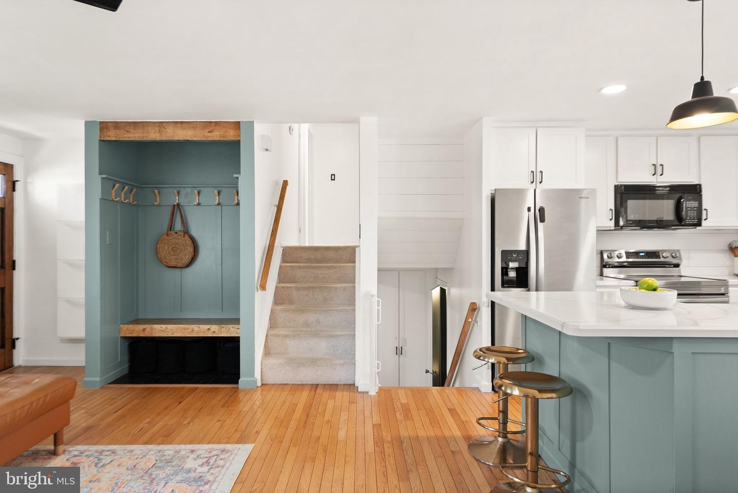 7902 CLIFF ROCK CT, SPRINGFIELD, Virginia 22153, 4 Bedrooms Bedrooms, ,2 BathroomsBathrooms,Residential,For sale,7902 CLIFF ROCK CT,VAFX2282668 MLS # VAFX2282668