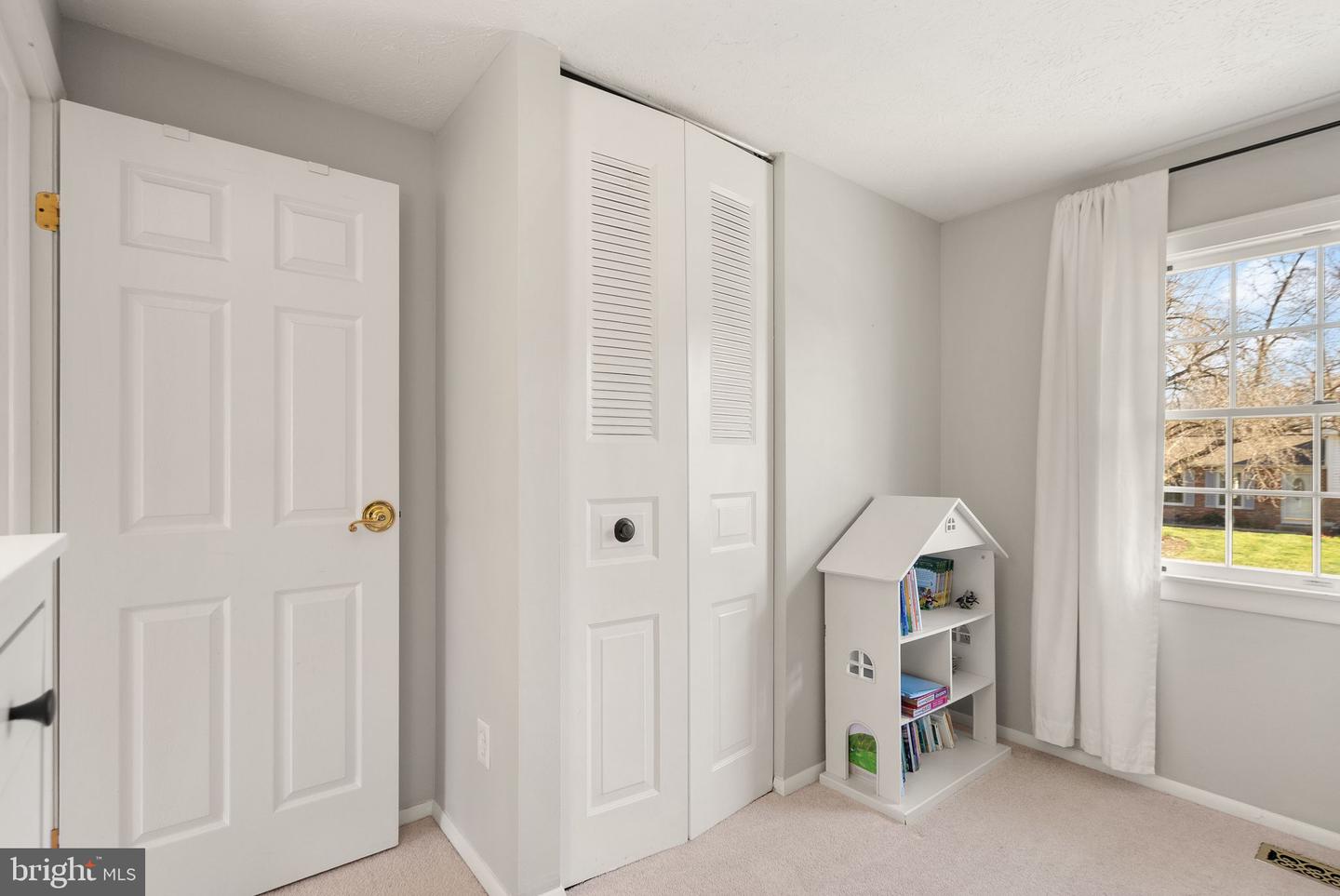 7902 CLIFF ROCK CT, SPRINGFIELD, Virginia 22153, 4 Bedrooms Bedrooms, ,2 BathroomsBathrooms,Residential,For sale,7902 CLIFF ROCK CT,VAFX2282668 MLS # VAFX2282668