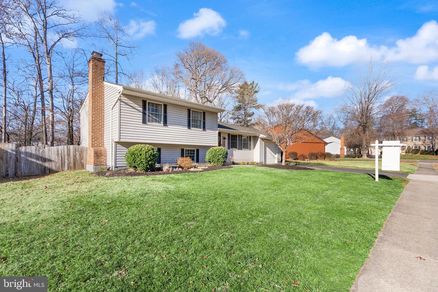 7902 CLIFF ROCK CT, SPRINGFIELD, Virginia 22153, 4 Bedrooms Bedrooms, ,2 BathroomsBathrooms,Residential,For sale,7902 CLIFF ROCK CT,VAFX2282668 MLS # VAFX2282668