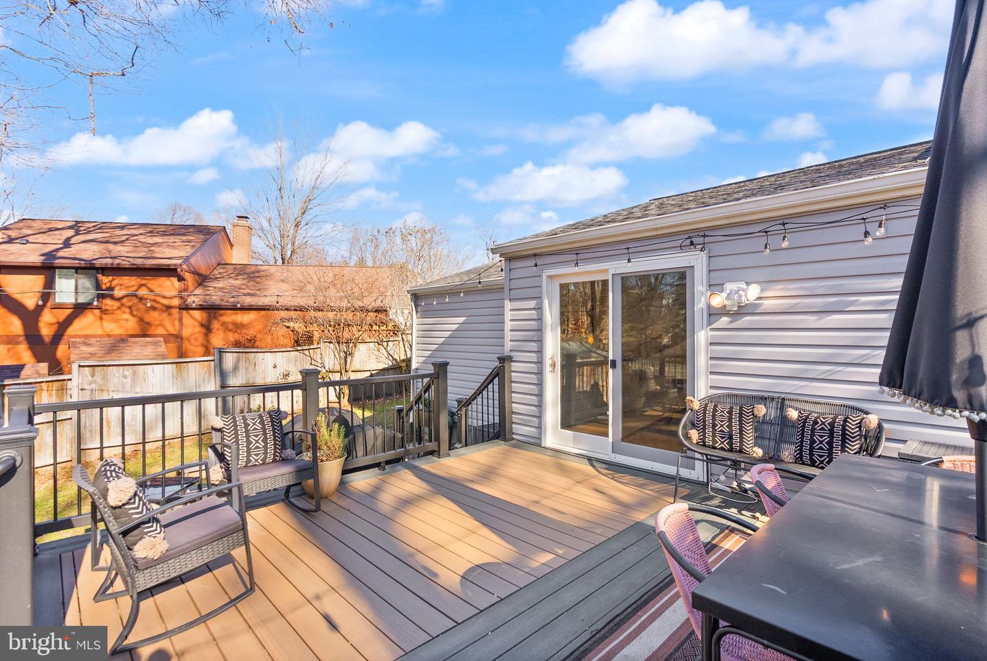 7902 CLIFF ROCK CT, SPRINGFIELD, Virginia 22153, 4 Bedrooms Bedrooms, ,2 BathroomsBathrooms,Residential,For sale,7902 CLIFF ROCK CT,VAFX2282668 MLS # VAFX2282668