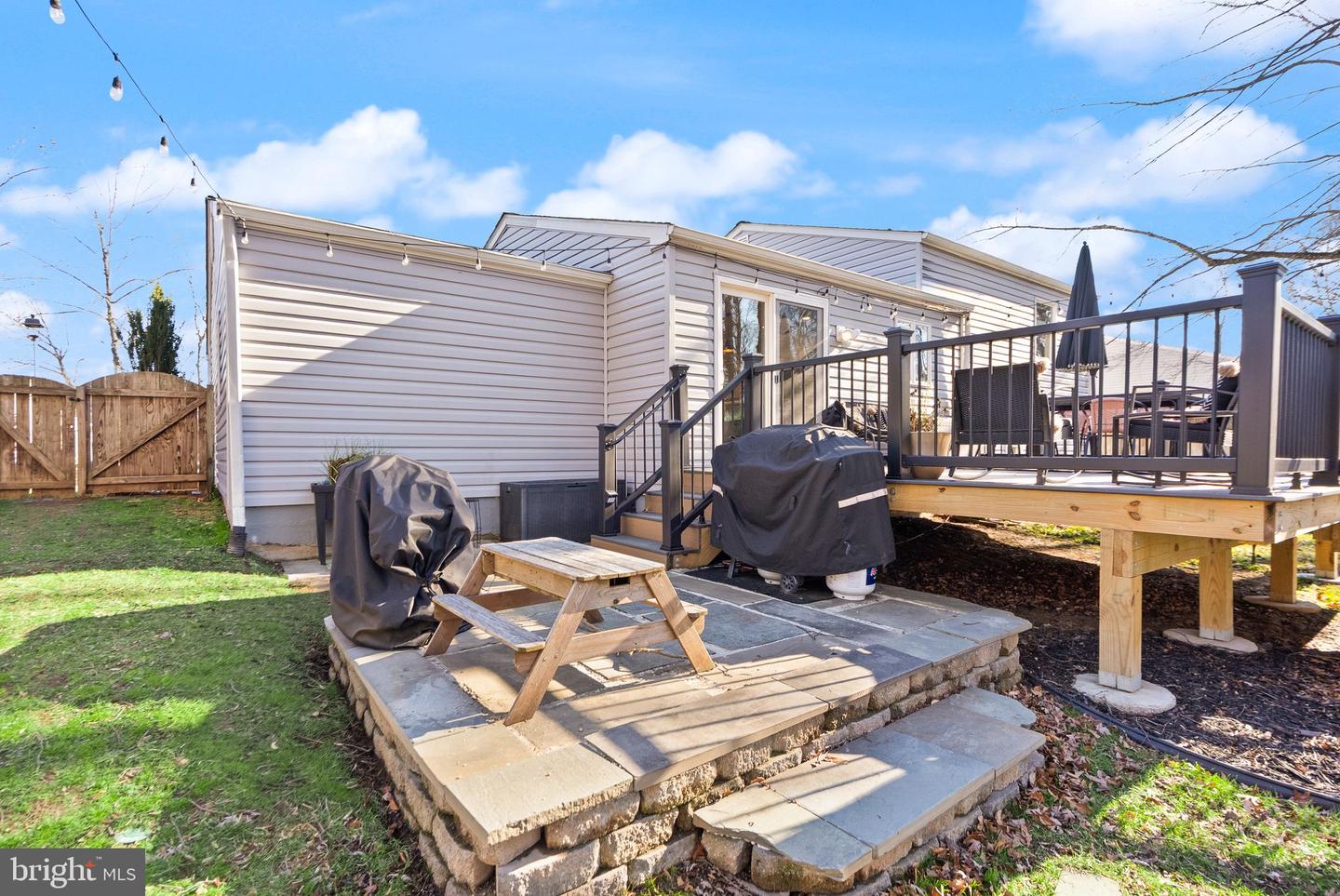 7902 CLIFF ROCK CT, SPRINGFIELD, Virginia 22153, 4 Bedrooms Bedrooms, ,2 BathroomsBathrooms,Residential,For sale,7902 CLIFF ROCK CT,VAFX2282668 MLS # VAFX2282668