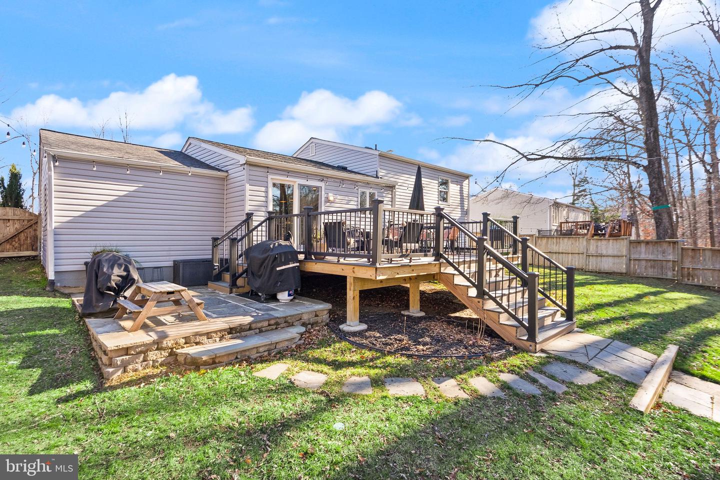 7902 CLIFF ROCK CT, SPRINGFIELD, Virginia 22153, 4 Bedrooms Bedrooms, ,2 BathroomsBathrooms,Residential,For sale,7902 CLIFF ROCK CT,VAFX2282668 MLS # VAFX2282668