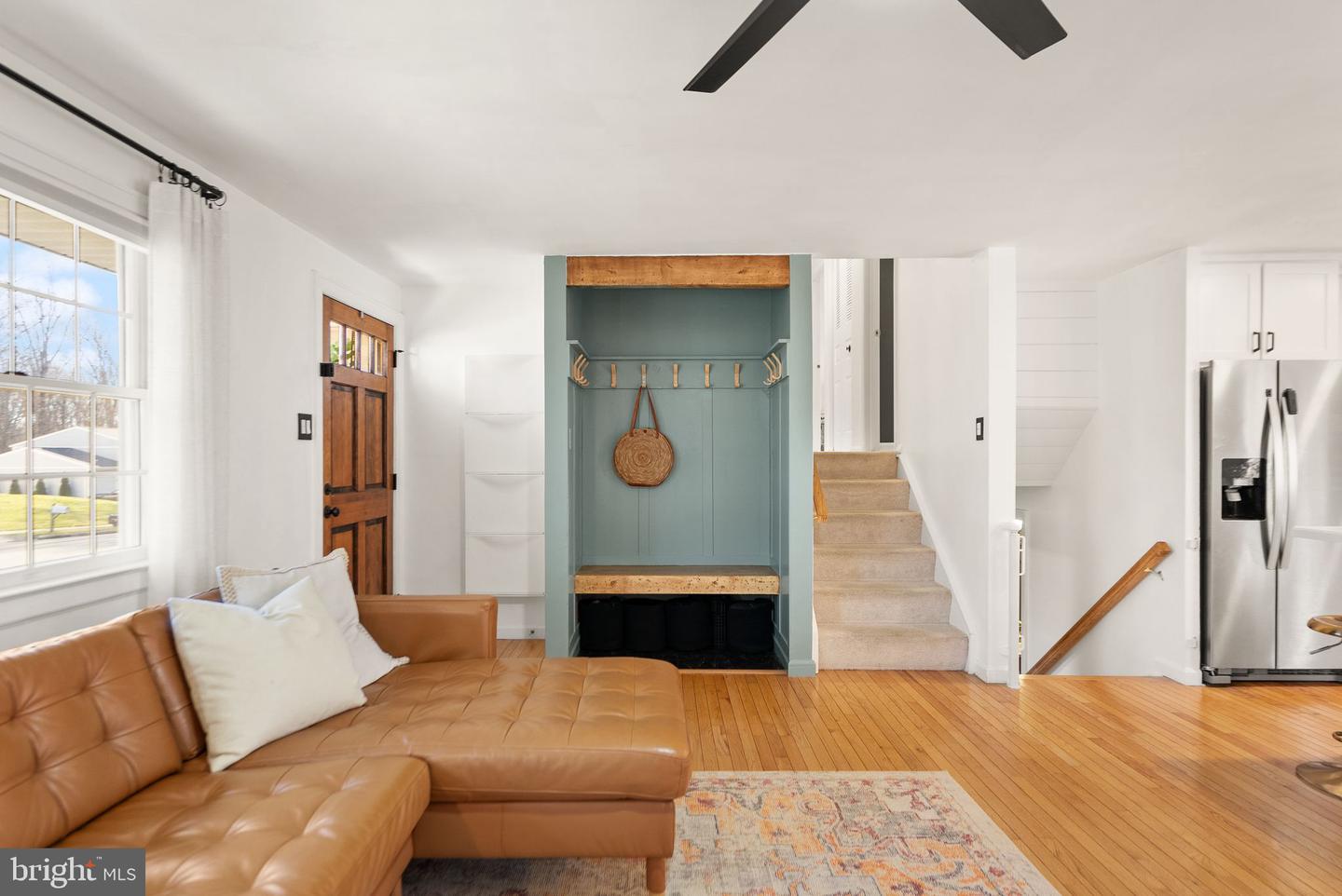 7902 CLIFF ROCK CT, SPRINGFIELD, Virginia 22153, 4 Bedrooms Bedrooms, ,2 BathroomsBathrooms,Residential,For sale,7902 CLIFF ROCK CT,VAFX2282668 MLS # VAFX2282668