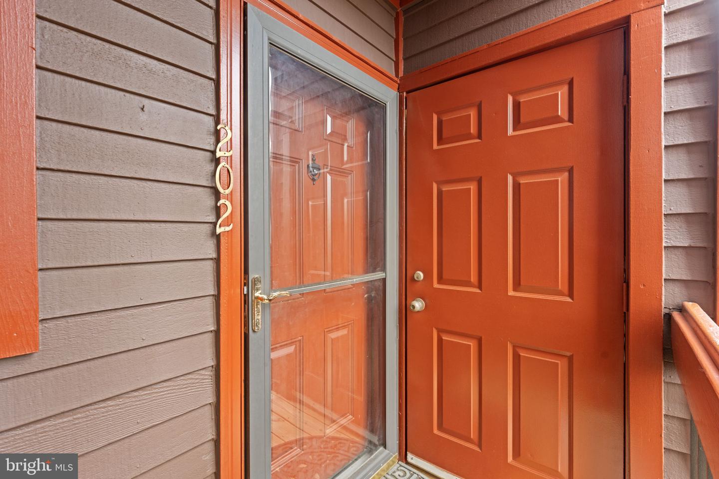 2806 LEE OAKS PL #202, FALLS CHURCH, Virginia 22046, 2 Bedrooms Bedrooms, 7 Rooms Rooms,2 BathroomsBathrooms,Residential,For sale,2806 LEE OAKS PL #202,VAFX2282678 MLS # VAFX2282678 2806 LEE OAKS PL #202, FALLS CHURCH, Virginia 22046, 2 Bedrooms Bedrooms, 7 Rooms Rooms,2 BathroomsBathrooms,Residential,For sale,2806 LEE OAKS PL #202,VAFX2282678 MLS # VAFX2282678