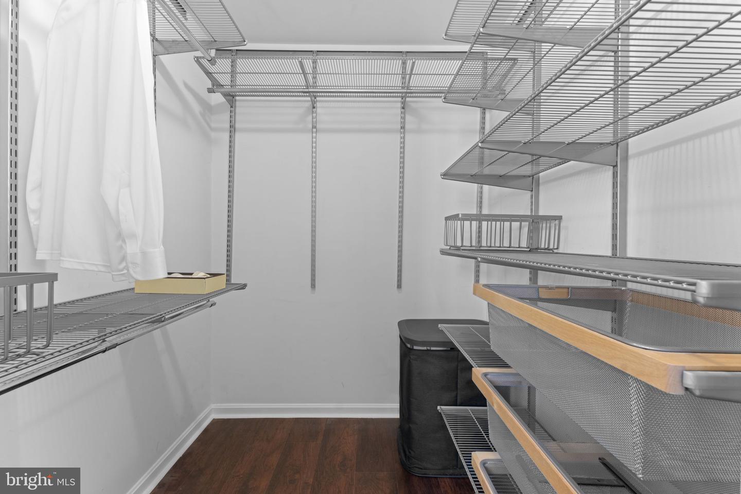 2806 LEE OAKS PL #202, FALLS CHURCH, Virginia 22046, 2 Bedrooms Bedrooms, 7 Rooms Rooms,2 BathroomsBathrooms,Residential,For sale,2806 LEE OAKS PL #202,VAFX2282678 MLS # VAFX2282678 2806 LEE OAKS PL #202, FALLS CHURCH, Virginia 22046, 2 Bedrooms Bedrooms, 7 Rooms Rooms,2 BathroomsBathrooms,Residential,For sale,2806 LEE OAKS PL #202,VAFX2282678 MLS # VAFX2282678