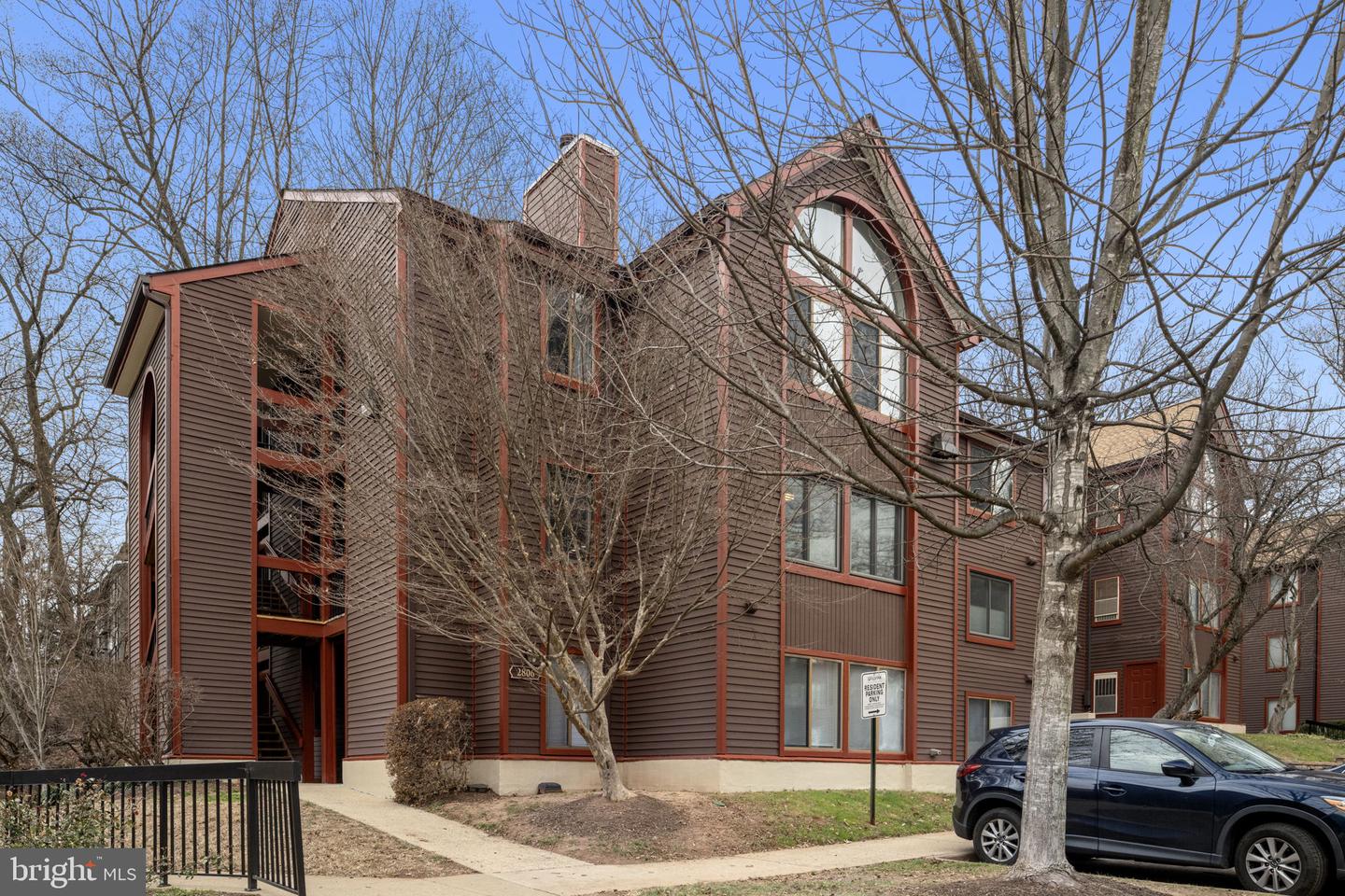 2806 LEE OAKS PL #202, FALLS CHURCH, Virginia 22046, 2 Bedrooms Bedrooms, 7 Rooms Rooms,2 BathroomsBathrooms,Residential,For sale,2806 LEE OAKS PL #202,VAFX2282678 MLS # VAFX2282678 2806 LEE OAKS PL #202, FALLS CHURCH, Virginia 22046, 2 Bedrooms Bedrooms, 7 Rooms Rooms,2 BathroomsBathrooms,Residential,For sale,2806 LEE OAKS PL #202,VAFX2282678 MLS # VAFX2282678