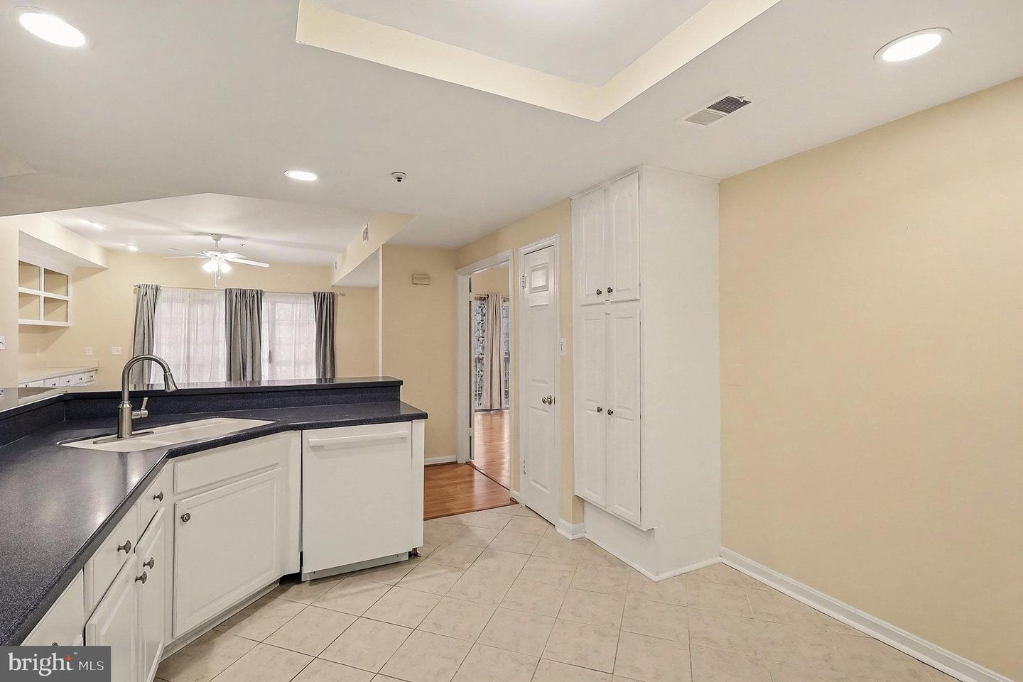 431 FORTRESS WAY #431, OCCOQUAN, Virginia 22125, 2 Bedrooms Bedrooms, 5 Rooms Rooms,2 BathroomsBathrooms,Residential,For sale,431 FORTRESS WAY #431,VAPW2109248 MLS # VAPW2109248