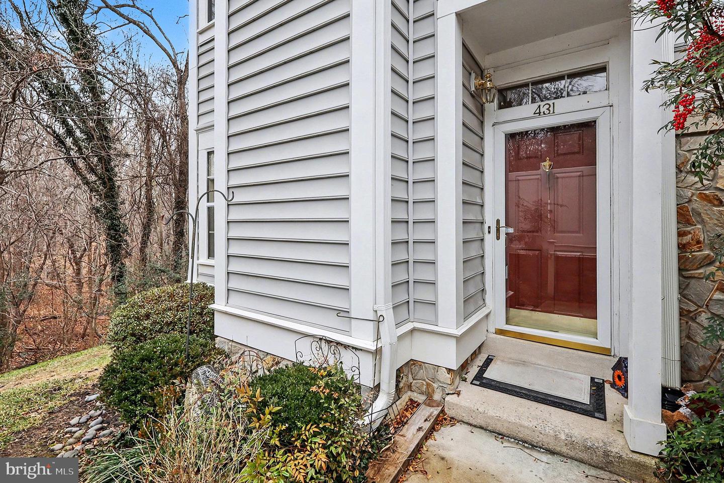 431 FORTRESS WAY #431, OCCOQUAN, Virginia 22125, 2 Bedrooms Bedrooms, 5 Rooms Rooms,2 BathroomsBathrooms,Residential,For sale,431 FORTRESS WAY #431,VAPW2109248 MLS # VAPW2109248