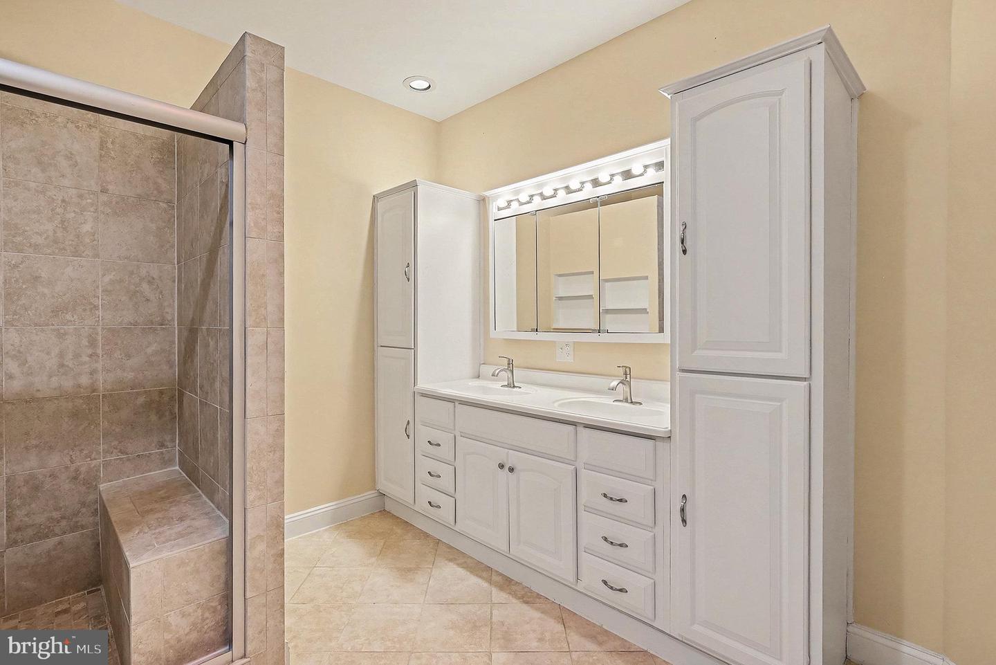 431 FORTRESS WAY #431, OCCOQUAN, Virginia 22125, 2 Bedrooms Bedrooms, 5 Rooms Rooms,2 BathroomsBathrooms,Residential,For sale,431 FORTRESS WAY #431,VAPW2109248 MLS # VAPW2109248