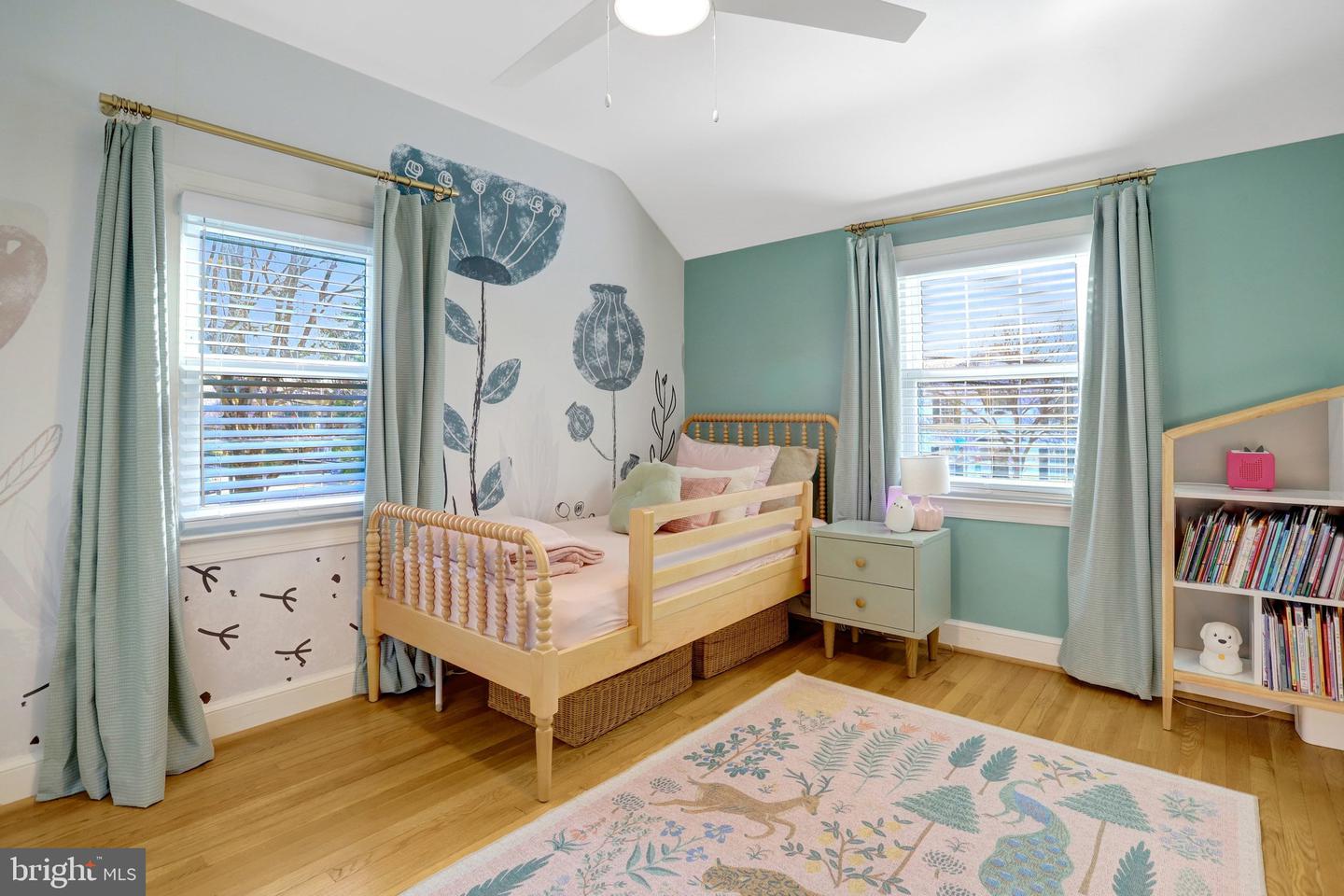 515 JANNEYS LN, ALEXANDRIA, Virginia 22302, 4 Bedrooms Bedrooms, ,2 BathroomsBathrooms,Residential,For sale,515 JANNEYS LN,VAAX2052490 MLS # VAAX2052490