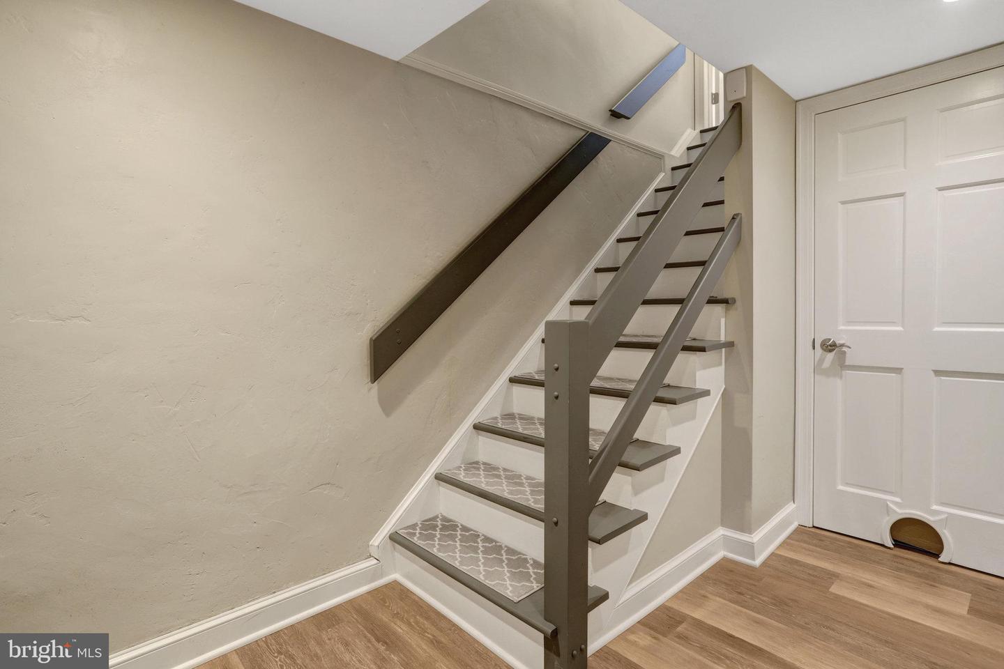 515 JANNEYS LN, ALEXANDRIA, Virginia 22302, 4 Bedrooms Bedrooms, ,2 BathroomsBathrooms,Residential,For sale,515 JANNEYS LN,VAAX2052490 MLS # VAAX2052490