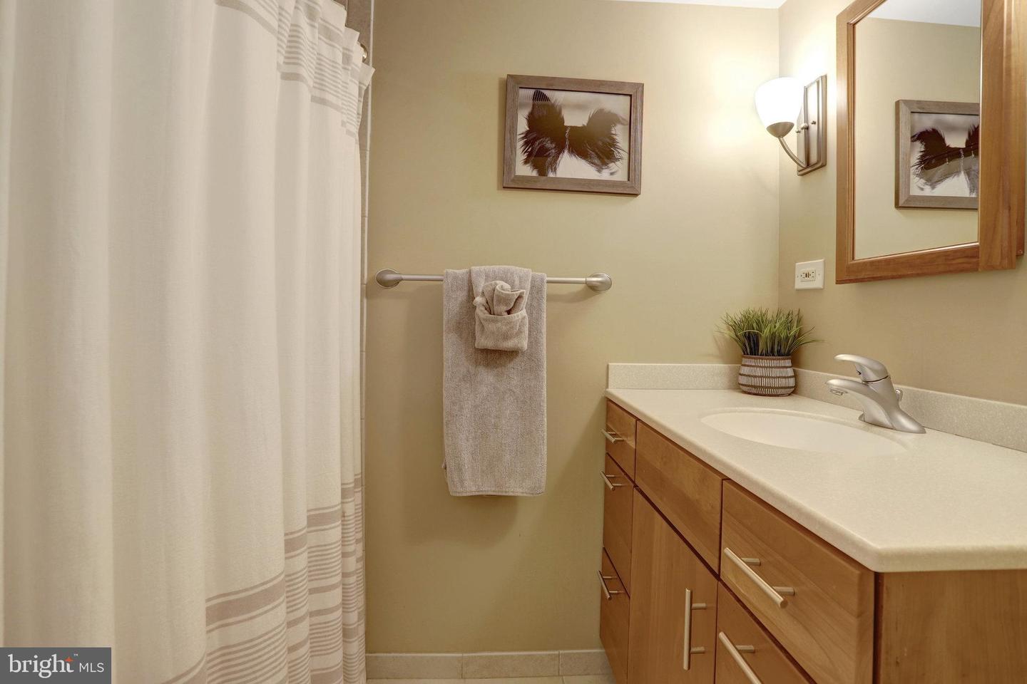 515 JANNEYS LN, ALEXANDRIA, Virginia 22302, 4 Bedrooms Bedrooms, ,2 BathroomsBathrooms,Residential,For sale,515 JANNEYS LN,VAAX2052490 MLS # VAAX2052490