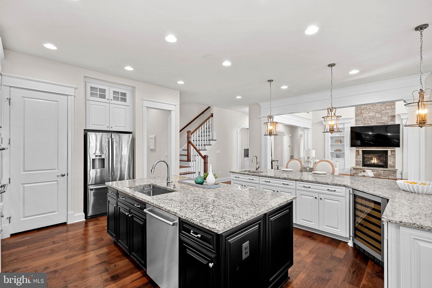 40986 FOXTAIL FIELDS DR, ALDIE, Virginia 20105, 6 Bedrooms Bedrooms, ,6 BathroomsBathrooms,Residential,For sale,40986 FOXTAIL FIELDS DR,VALO2112528 MLS # VALO2112528