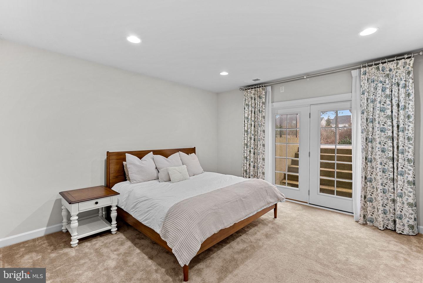 40986 FOXTAIL FIELDS DR, ALDIE, Virginia 20105, 6 Bedrooms Bedrooms, ,6 BathroomsBathrooms,Residential,For sale,40986 FOXTAIL FIELDS DR,VALO2112528 MLS # VALO2112528