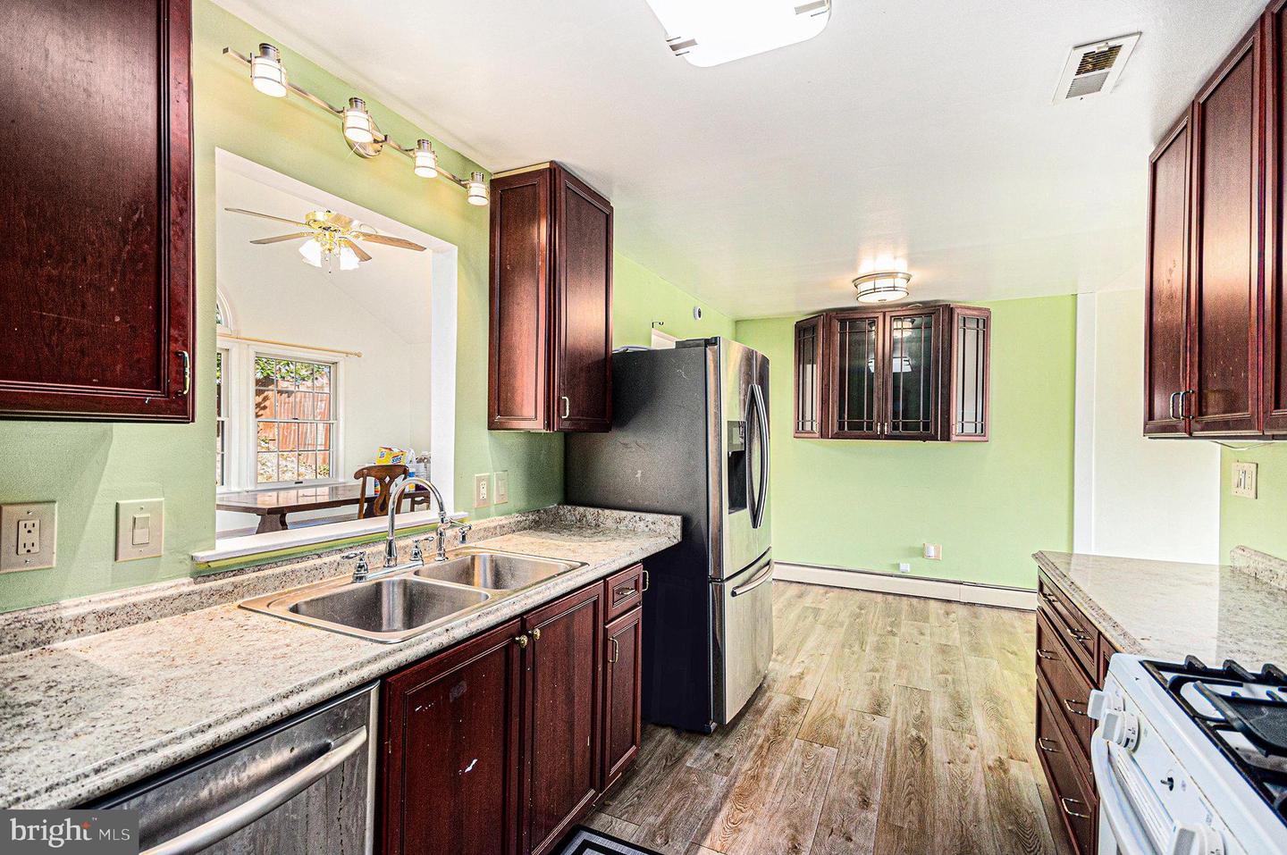 14508 DARBYDALE AVE, WOODBRIDGE, Virginia 22193, 4 Bedrooms Bedrooms, ,2 BathroomsBathrooms,Residential,For sale,14508 DARBYDALE AVE,VAPW2109324 MLS # VAPW2109324