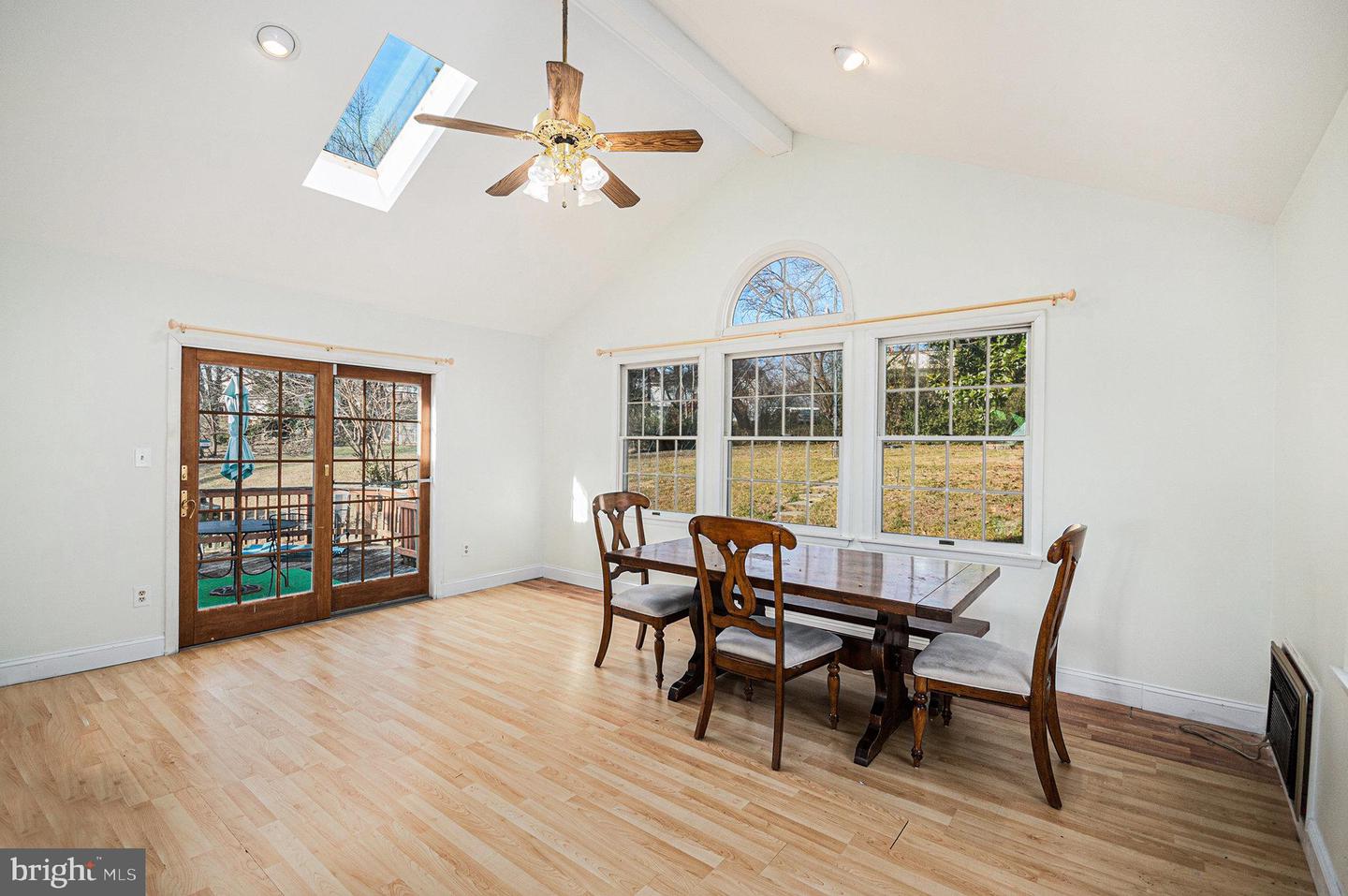 14508 DARBYDALE AVE, WOODBRIDGE, Virginia 22193, 4 Bedrooms Bedrooms, ,2 BathroomsBathrooms,Residential,For sale,14508 DARBYDALE AVE,VAPW2109324 MLS # VAPW2109324