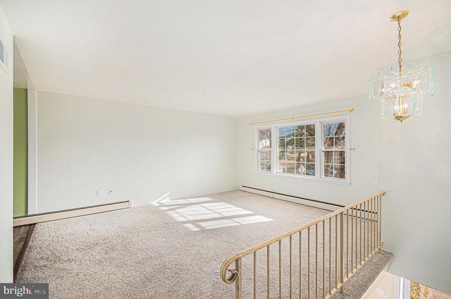 14508 DARBYDALE AVE, WOODBRIDGE, Virginia 22193, 4 Bedrooms Bedrooms, ,2 BathroomsBathrooms,Residential,For sale,14508 DARBYDALE AVE,VAPW2109324 MLS # VAPW2109324