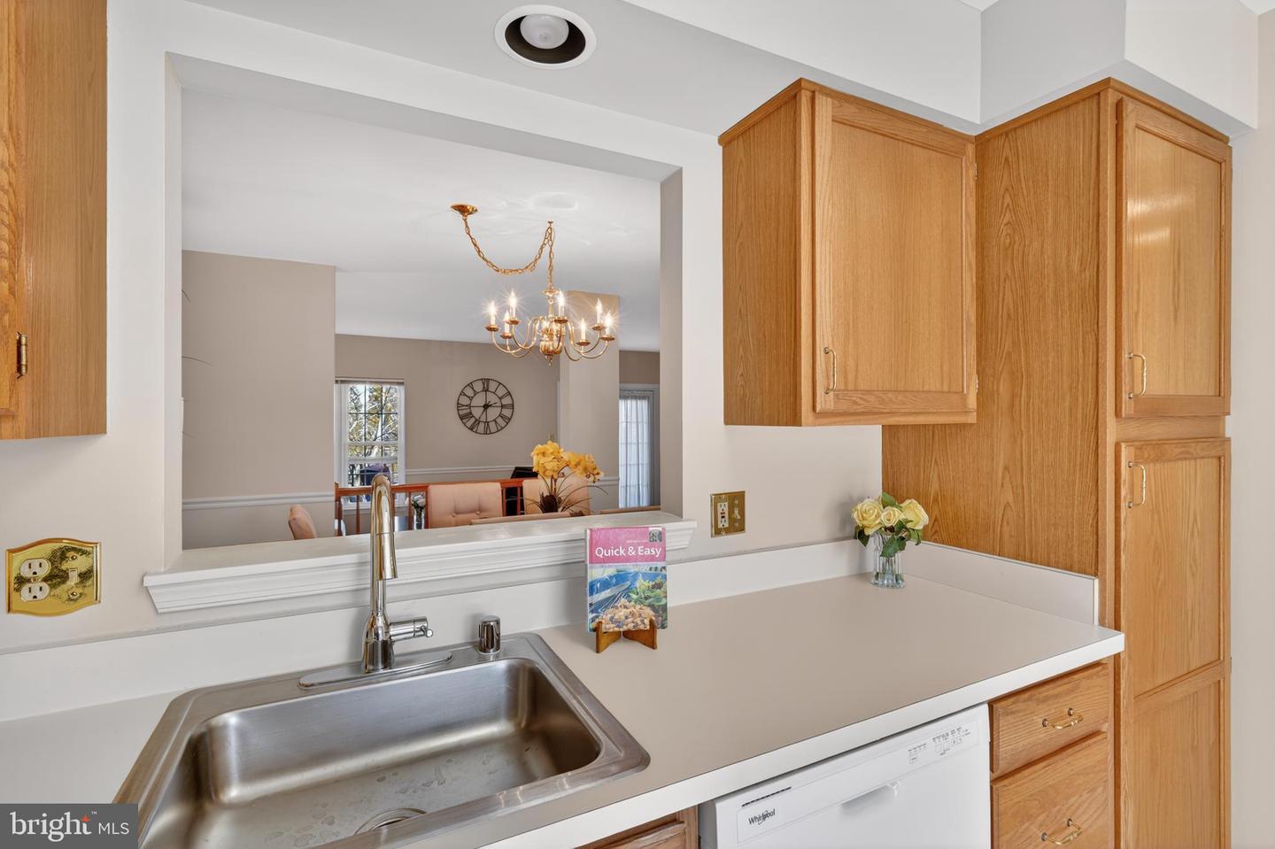 45590 WHITCOMB SQ, STERLING, Virginia 20166, 3 Bedrooms Bedrooms, ,2 BathroomsBathrooms,Residential,For sale,45590 WHITCOMB SQ,VALO2112590 MLS # VALO2112590