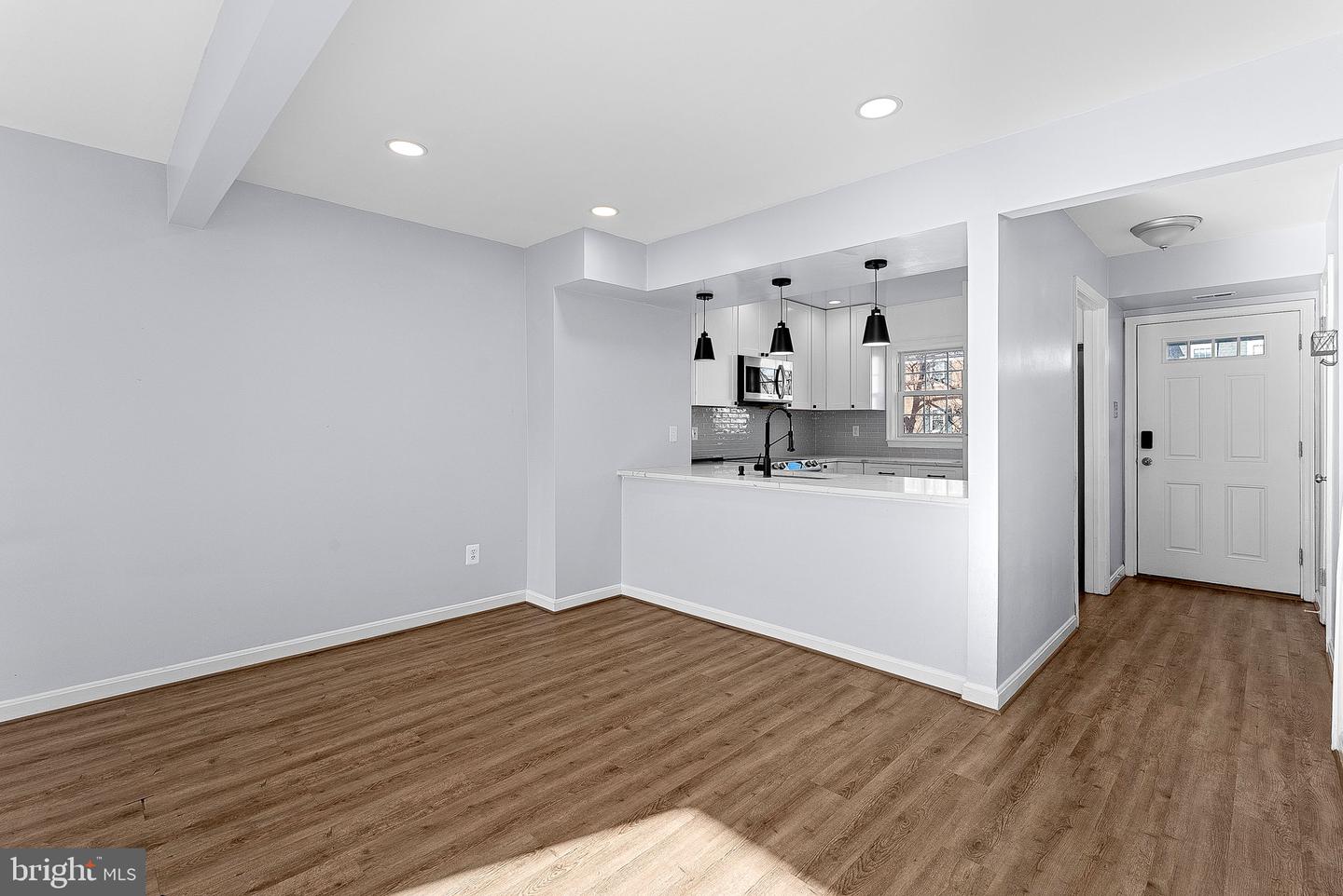 14411 TURIN LN, CENTREVILLE, Virginia 20121, 2 Bedrooms Bedrooms, ,1 BathroomBathrooms,Residential,For sale,14411 TURIN LN,VAFX2283280 MLS # VAFX2283280