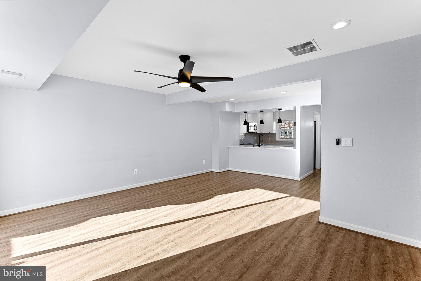 14411 TURIN LN, CENTREVILLE, Virginia 20121, 2 Bedrooms Bedrooms, ,1 BathroomBathrooms,Residential,For sale,14411 TURIN LN,VAFX2283280 MLS # VAFX2283280