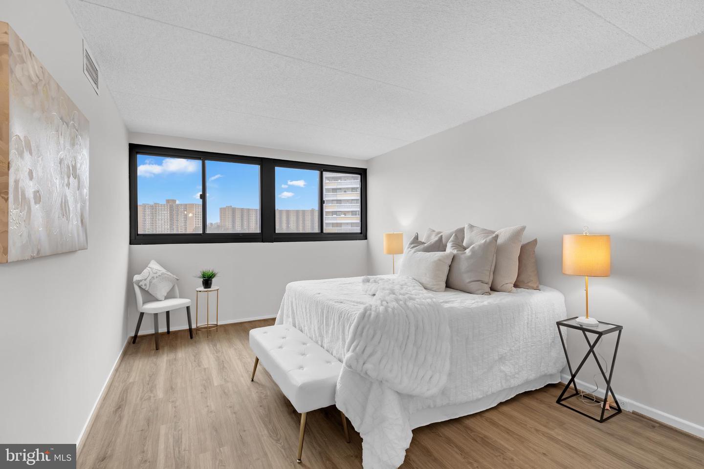 5911 EDSALL RD #904, ALEXANDRIA, Virginia 22304, 2 Bedrooms Bedrooms, ,2 BathroomsBathrooms,Residential,For sale,5911 EDSALL RD #904,VAAX2052658 MLS # VAAX2052658