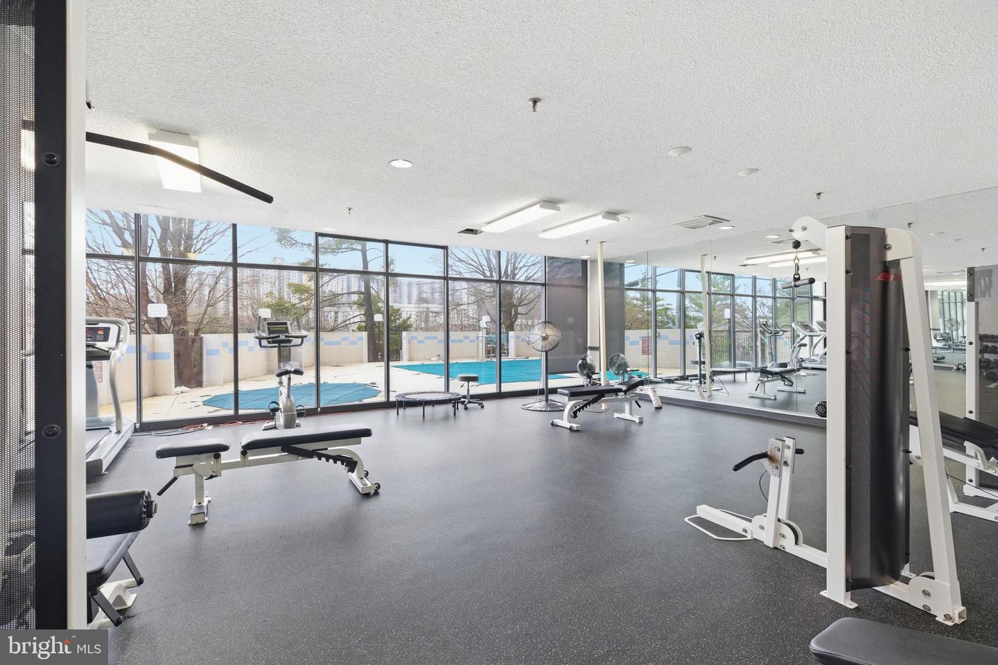 5911 EDSALL RD #904, ALEXANDRIA, Virginia 22304, 2 Bedrooms Bedrooms, ,2 BathroomsBathrooms,Residential,For sale,5911 EDSALL RD #904,VAAX2052658 MLS # VAAX2052658