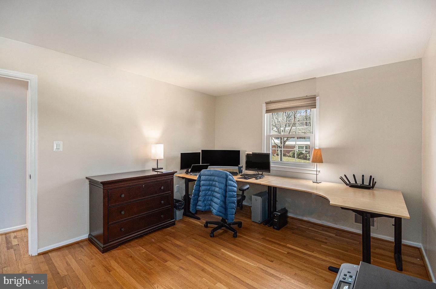 5015 STONE HAVEN DR, ANNANDALE, Virginia 22003, 5 Bedrooms Bedrooms, ,3 BathroomsBathrooms,Residential,For sale,5015 STONE HAVEN DR,VAFX2283456 MLS # VAFX2283456