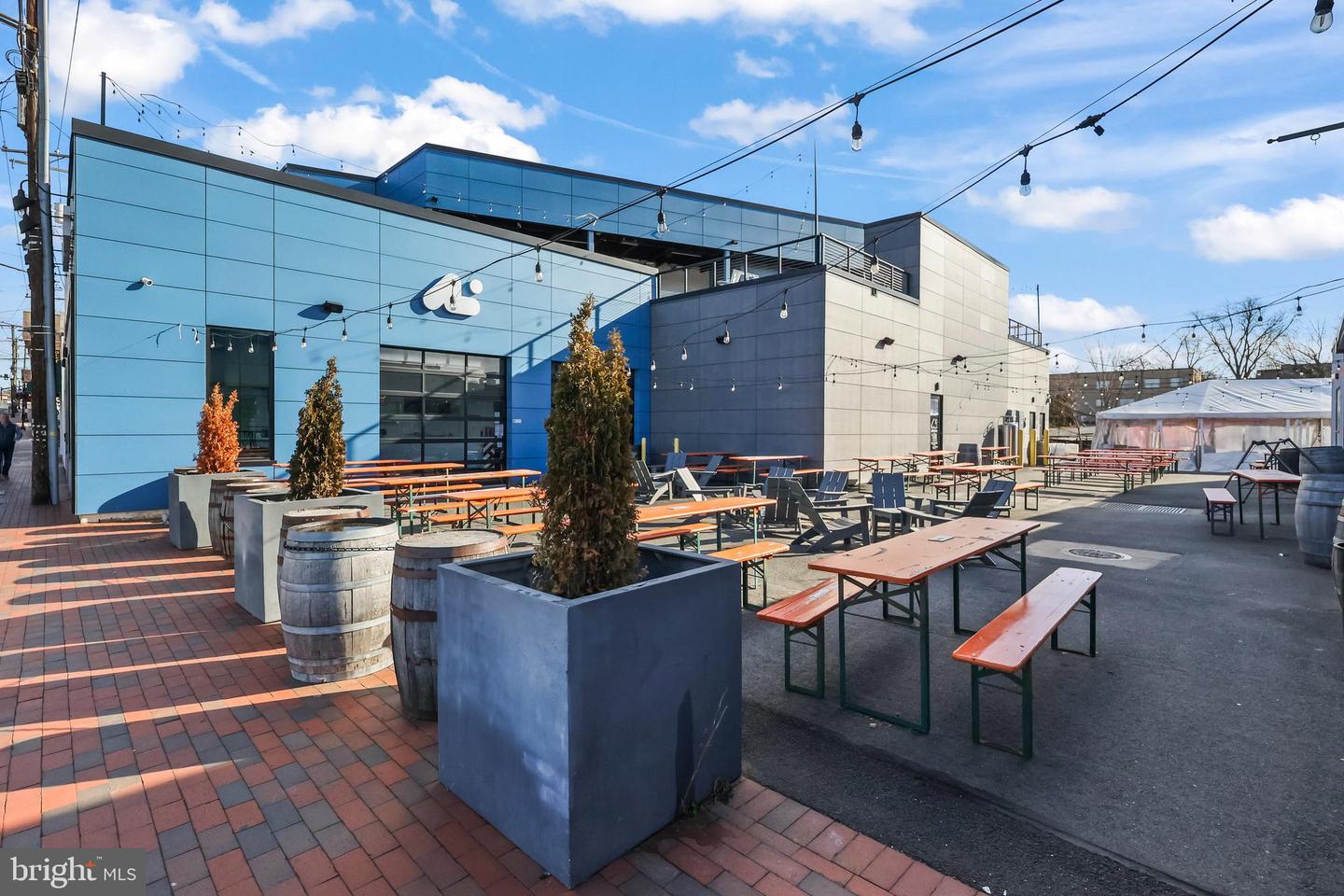 549 FLORIDA AVE #201, HERNDON, Virginia 20170, 2 Bedrooms Bedrooms, ,2 BathroomsBathrooms,Residential,For sale,549 FLORIDA AVE #201,VAFX2283494 MLS # VAFX2283494