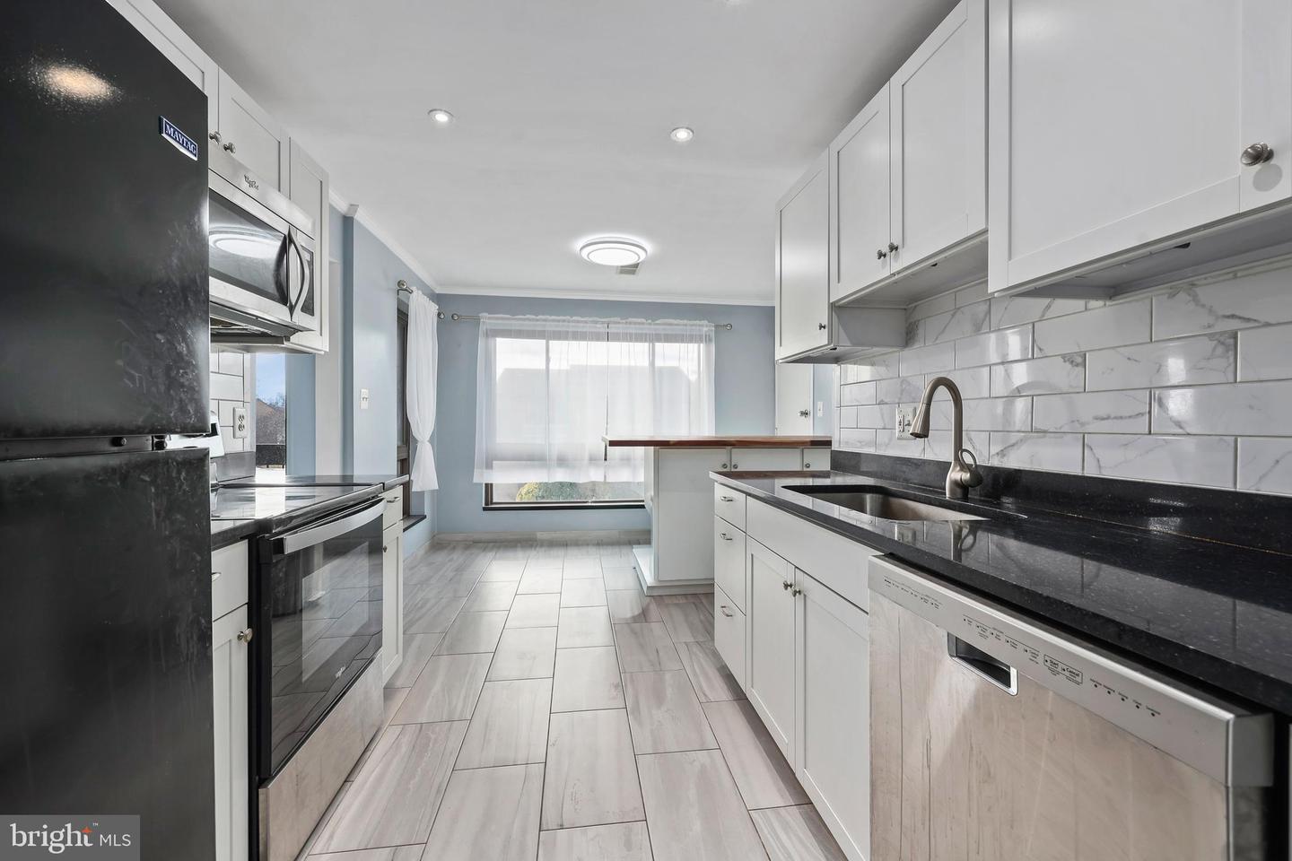 549 FLORIDA AVE #201, HERNDON, Virginia 20170, 2 Bedrooms Bedrooms, ,2 BathroomsBathrooms,Residential,For sale,549 FLORIDA AVE #201,VAFX2283494 MLS # VAFX2283494