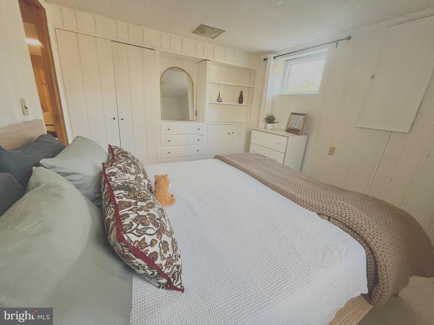 5909 KELLEY CT, ALEXANDRIA, Virginia 22312, 4 Bedrooms Bedrooms, ,2 BathroomsBathrooms,Residential,For sale,5909 KELLEY CT,VAAX2052712 MLS # VAAX2052712