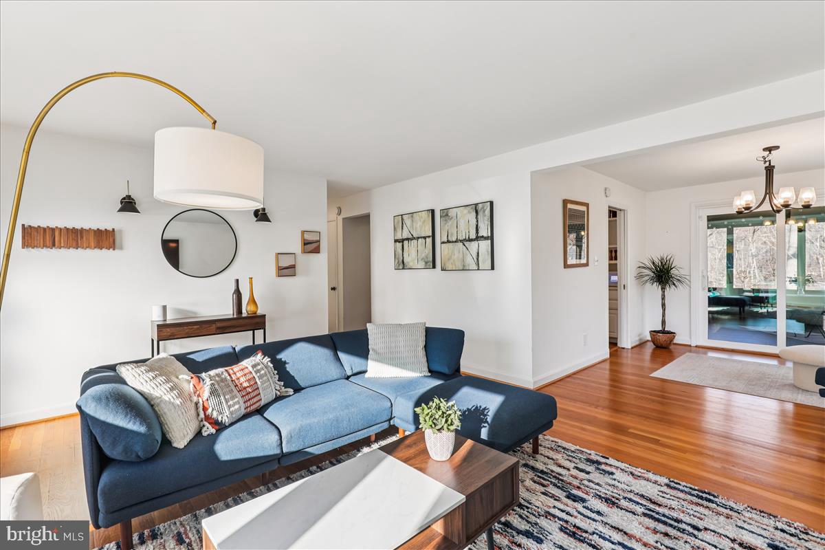 5909 KELLEY CT, ALEXANDRIA, Virginia 22312, 4 Bedrooms Bedrooms, ,2 BathroomsBathrooms,Residential,For sale,5909 KELLEY CT,VAAX2052712 MLS # VAAX2052712