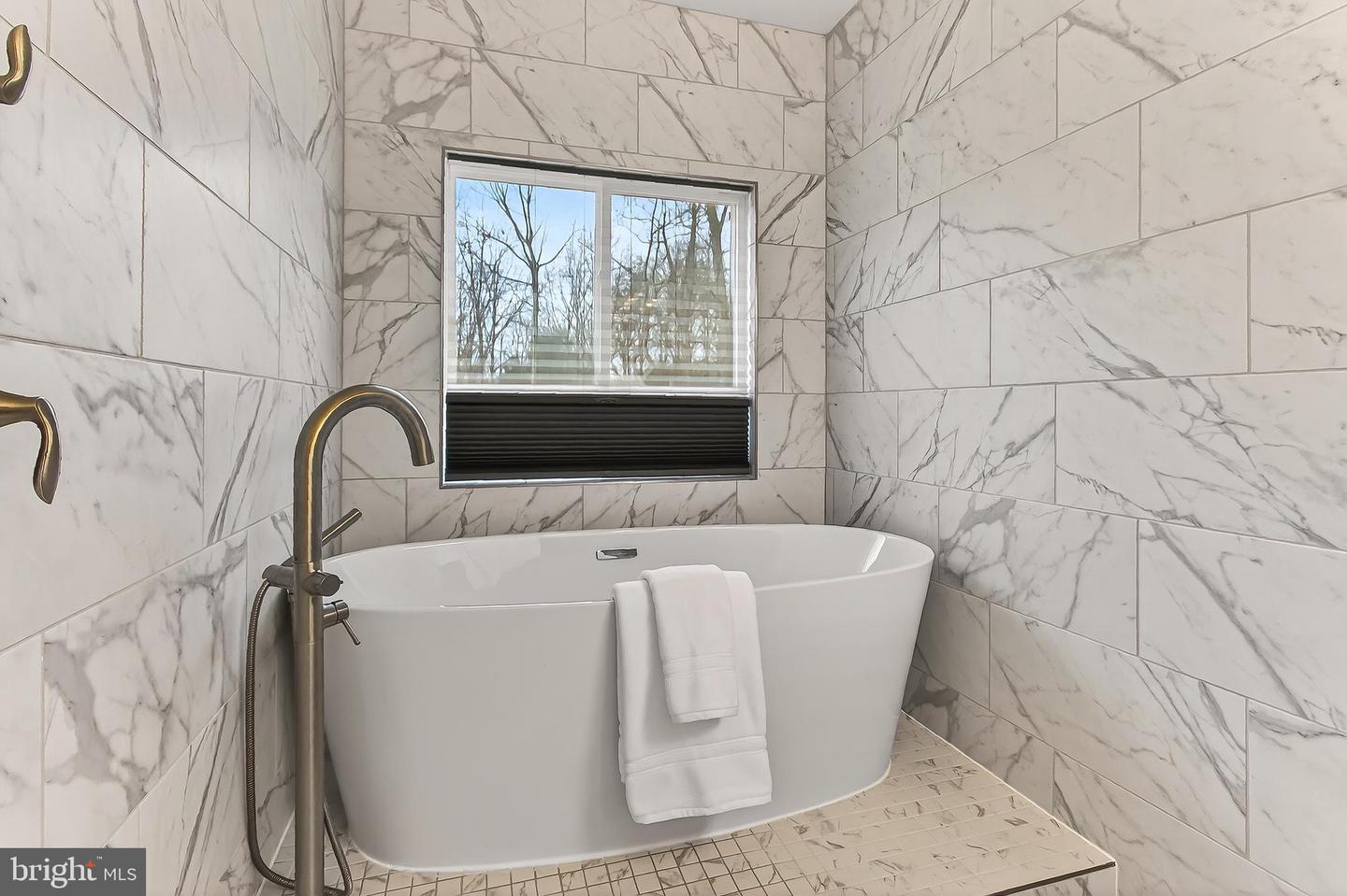 3849 RAINIER DR, FAIRFAX, Virginia 22033, 4 Bedrooms Bedrooms, ,4 BathroomsBathrooms,Residential,For sale,3849 RAINIER DR,VAFX2283520 MLS # VAFX2283520 3849 RAINIER DR, FAIRFAX, Virginia 22033, 4 Bedrooms Bedrooms, ,4 BathroomsBathrooms,Residential,For sale,3849 RAINIER DR,VAFX2283520 MLS # VAFX2283520