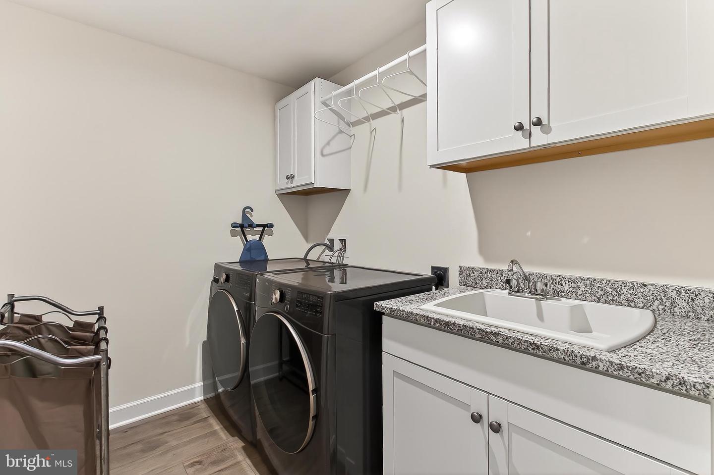 3849 RAINIER DR, FAIRFAX, Virginia 22033, 4 Bedrooms Bedrooms, ,4 BathroomsBathrooms,Residential,For sale,3849 RAINIER DR,VAFX2283520 MLS # VAFX2283520 3849 RAINIER DR, FAIRFAX, Virginia 22033, 4 Bedrooms Bedrooms, ,4 BathroomsBathrooms,Residential,For sale,3849 RAINIER DR,VAFX2283520 MLS # VAFX2283520