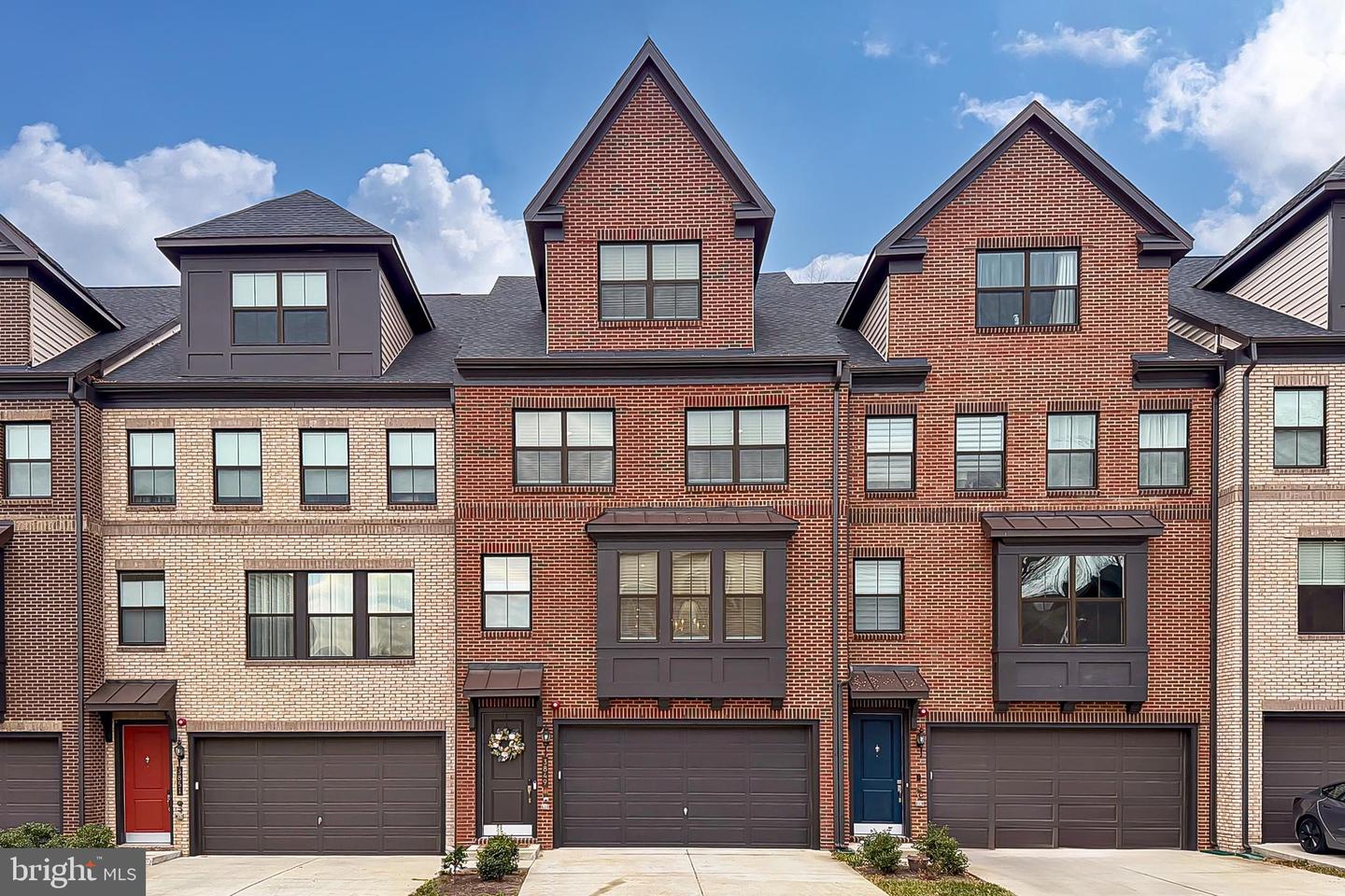 3849 RAINIER DR, FAIRFAX, Virginia 22033, 4 Bedrooms Bedrooms, ,4 BathroomsBathrooms,Residential,For sale,3849 RAINIER DR,VAFX2283520 MLS # VAFX2283520 3849 RAINIER DR, FAIRFAX, Virginia 22033, 4 Bedrooms Bedrooms, ,4 BathroomsBathrooms,Residential,For sale,3849 RAINIER DR,VAFX2283520 MLS # VAFX2283520