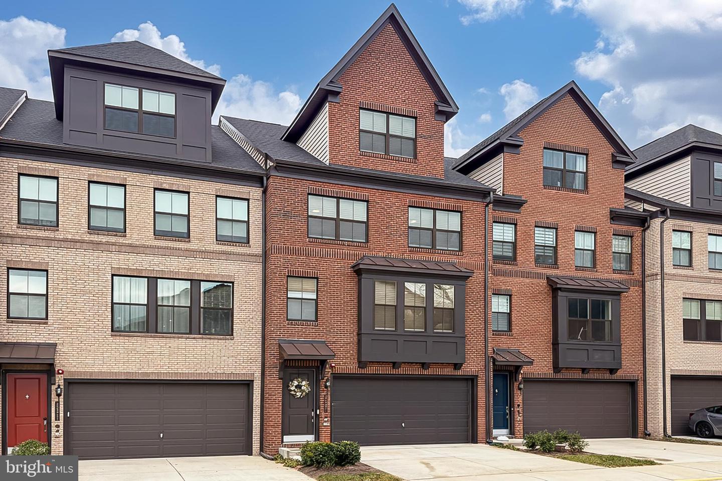 3849 RAINIER DR, FAIRFAX, Virginia 22033, 4 Bedrooms Bedrooms, ,4 BathroomsBathrooms,Residential,For sale,3849 RAINIER DR,VAFX2283520 MLS # VAFX2283520 3849 RAINIER DR, FAIRFAX, Virginia 22033, 4 Bedrooms Bedrooms, ,4 BathroomsBathrooms,Residential,For sale,3849 RAINIER DR,VAFX2283520 MLS # VAFX2283520