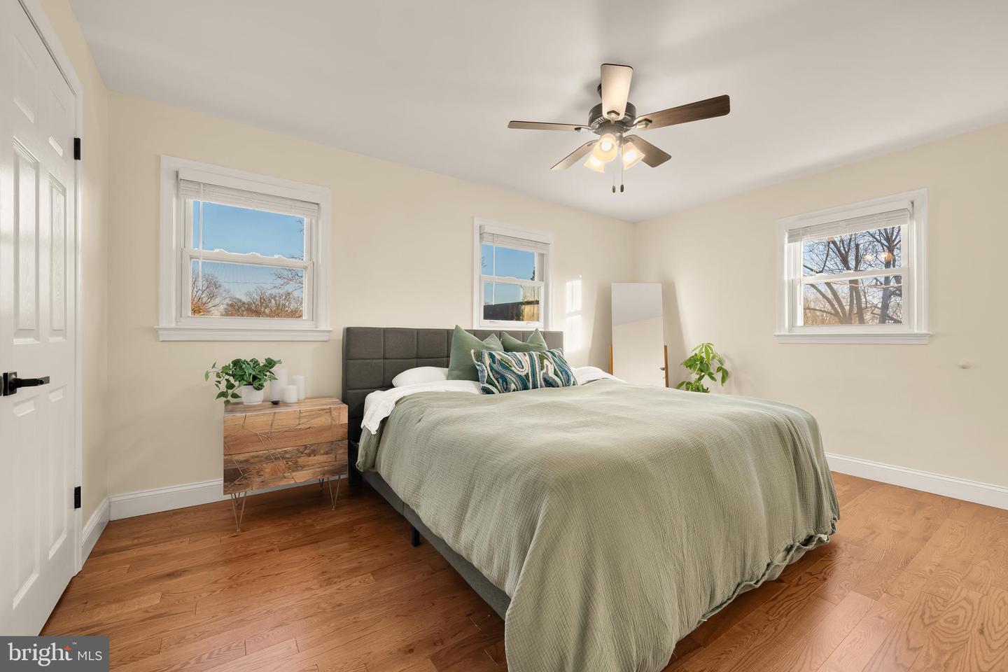 1202 NEWTON ST, ALEXANDRIA, Virginia 22301, 3 Bedrooms Bedrooms, ,2 BathroomsBathrooms,Residential,For sale,1202 NEWTON ST,VAAX2052714 MLS # VAAX2052714