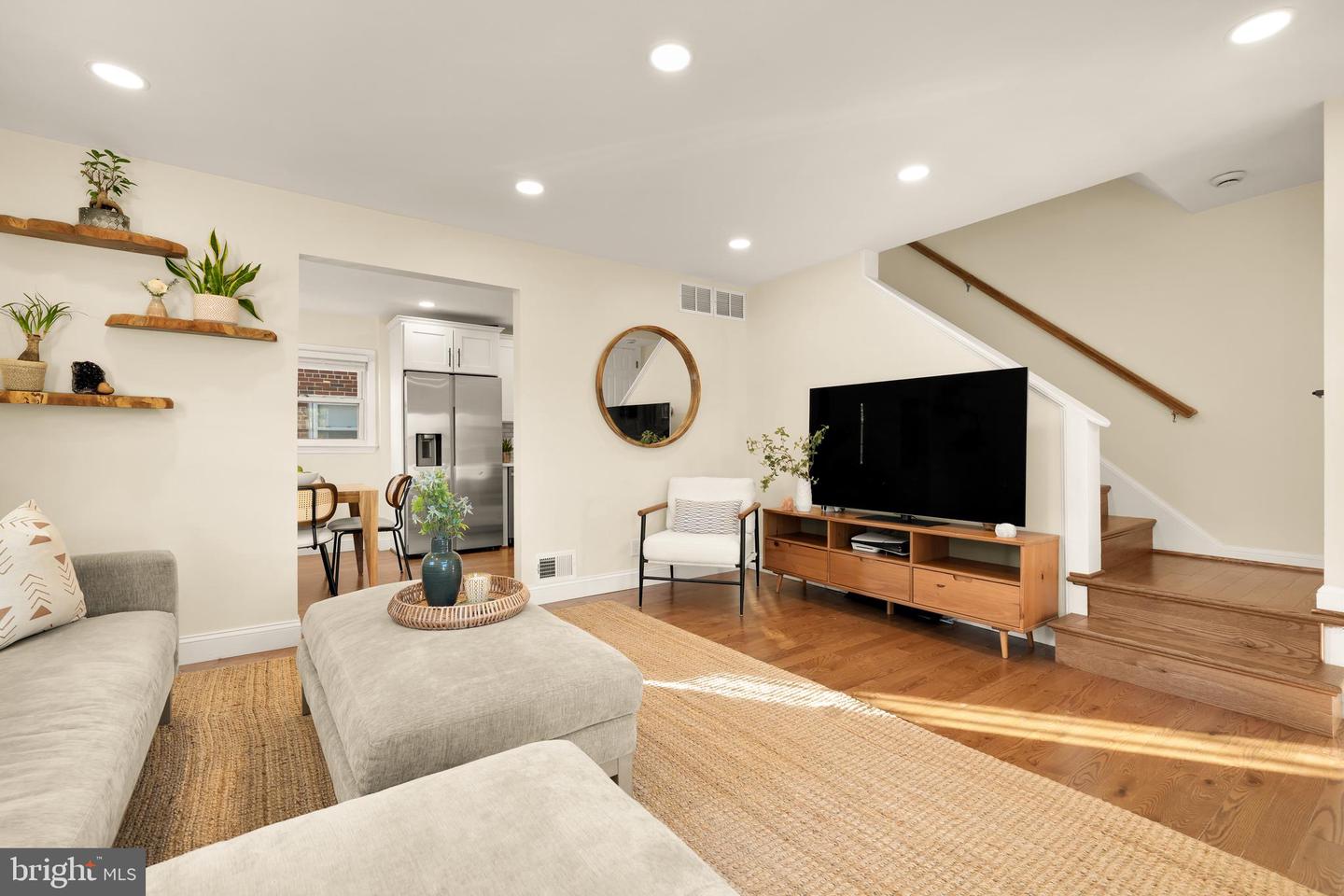 1202 NEWTON ST, ALEXANDRIA, Virginia 22301, 3 Bedrooms Bedrooms, ,2 BathroomsBathrooms,Residential,For sale,1202 NEWTON ST,VAAX2052714 MLS # VAAX2052714