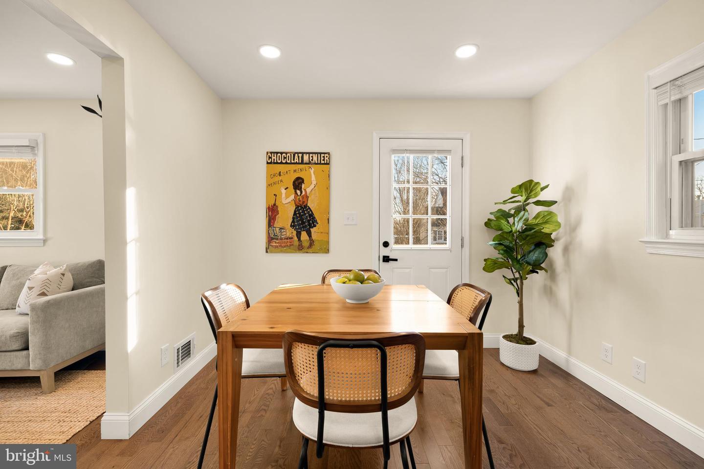 1202 NEWTON ST, ALEXANDRIA, Virginia 22301, 3 Bedrooms Bedrooms, ,2 BathroomsBathrooms,Residential,For sale,1202 NEWTON ST,VAAX2052714 MLS # VAAX2052714