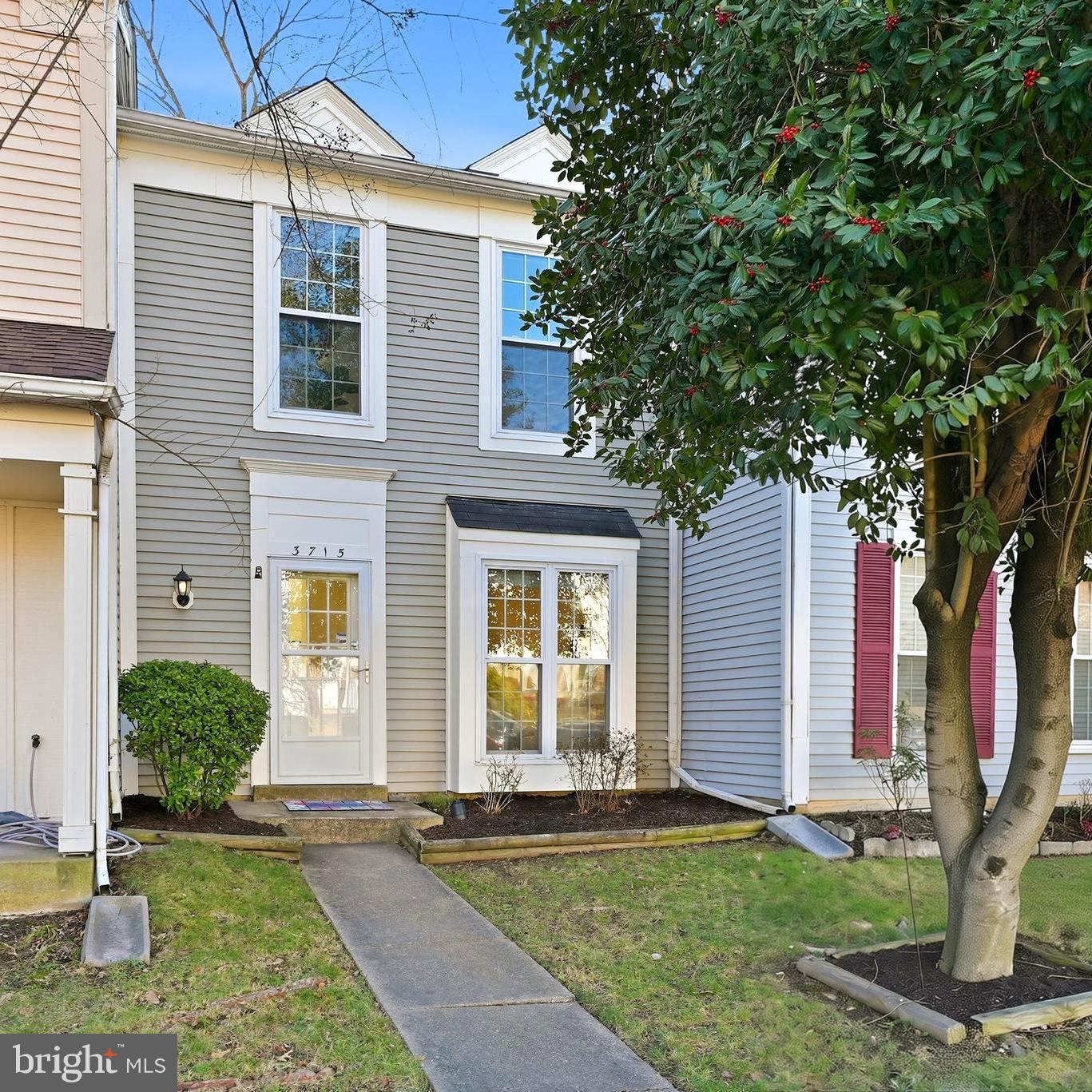 3715 HAMPTON CT, ALEXANDRIA, Virginia 22306, 2 Bedrooms Bedrooms, ,1 BathroomBathrooms,Residential,For sale,3715 HAMPTON CT,VAFX2283522 MLS # VAFX2283522