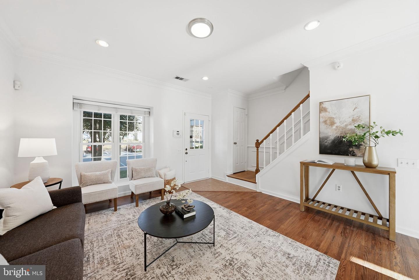 3715 HAMPTON CT, ALEXANDRIA, Virginia 22306, 2 Bedrooms Bedrooms, ,1 BathroomBathrooms,Residential,For sale,3715 HAMPTON CT,VAFX2283522 MLS # VAFX2283522