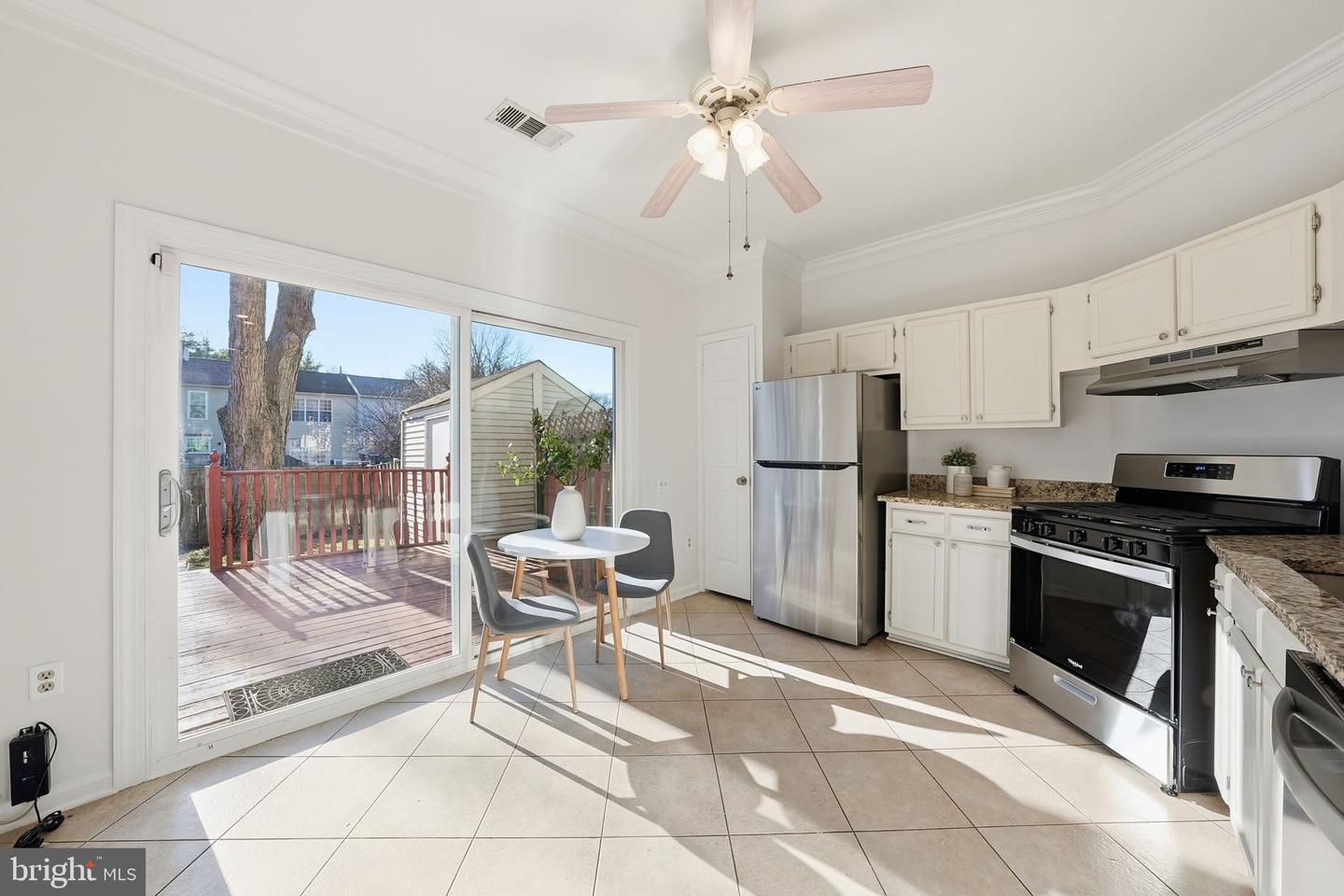 3715 HAMPTON CT, ALEXANDRIA, Virginia 22306, 2 Bedrooms Bedrooms, ,1 BathroomBathrooms,Residential,For sale,3715 HAMPTON CT,VAFX2283522 MLS # VAFX2283522