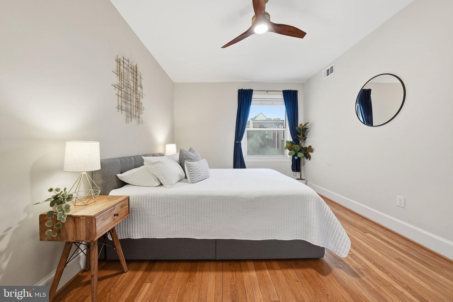 18 9TH ST NE #305, WASHINGTON, District Of Columbia 20002, 1 Bedroom Bedrooms, ,1 BathroomBathrooms,Residential,For sale,18 9TH ST NE #305,DCDC2238944 MLS # DCDC2238944